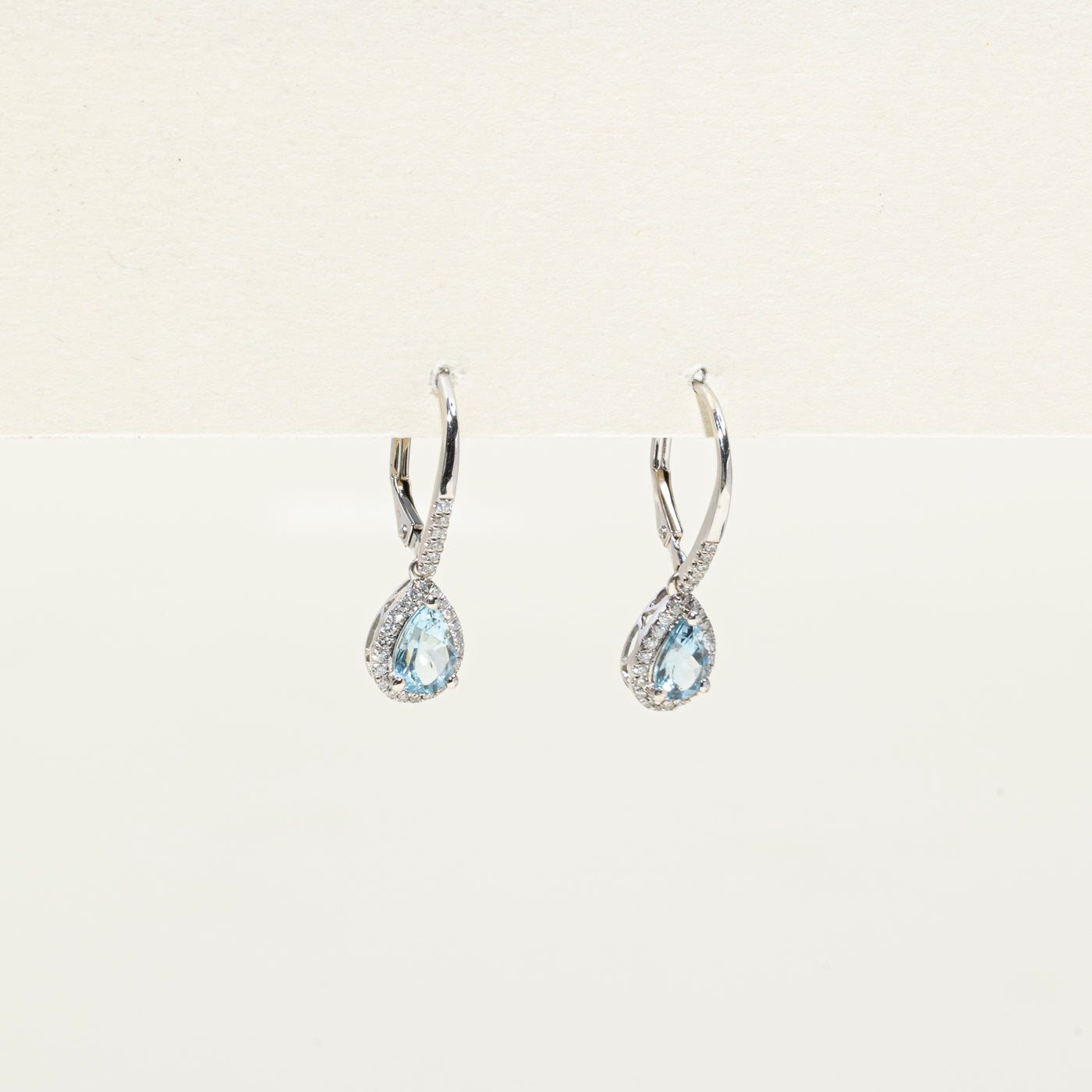 Boucles d'oreilles pendantes halo aigue-marine et diamants | 1,00 ct, 0,12 ct