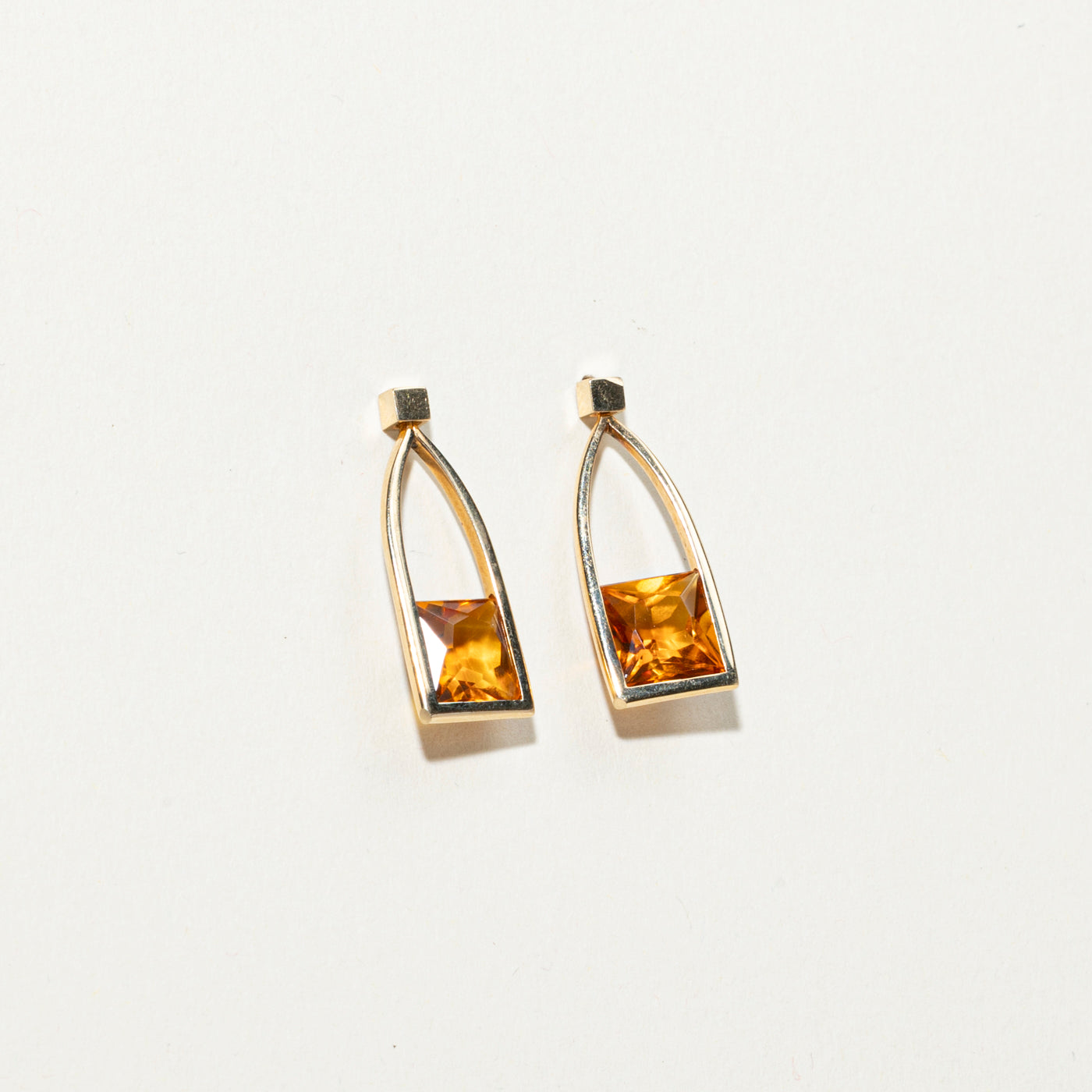 Boucles d'oreilles pendantes géométriques en citrine | 3,40 ct