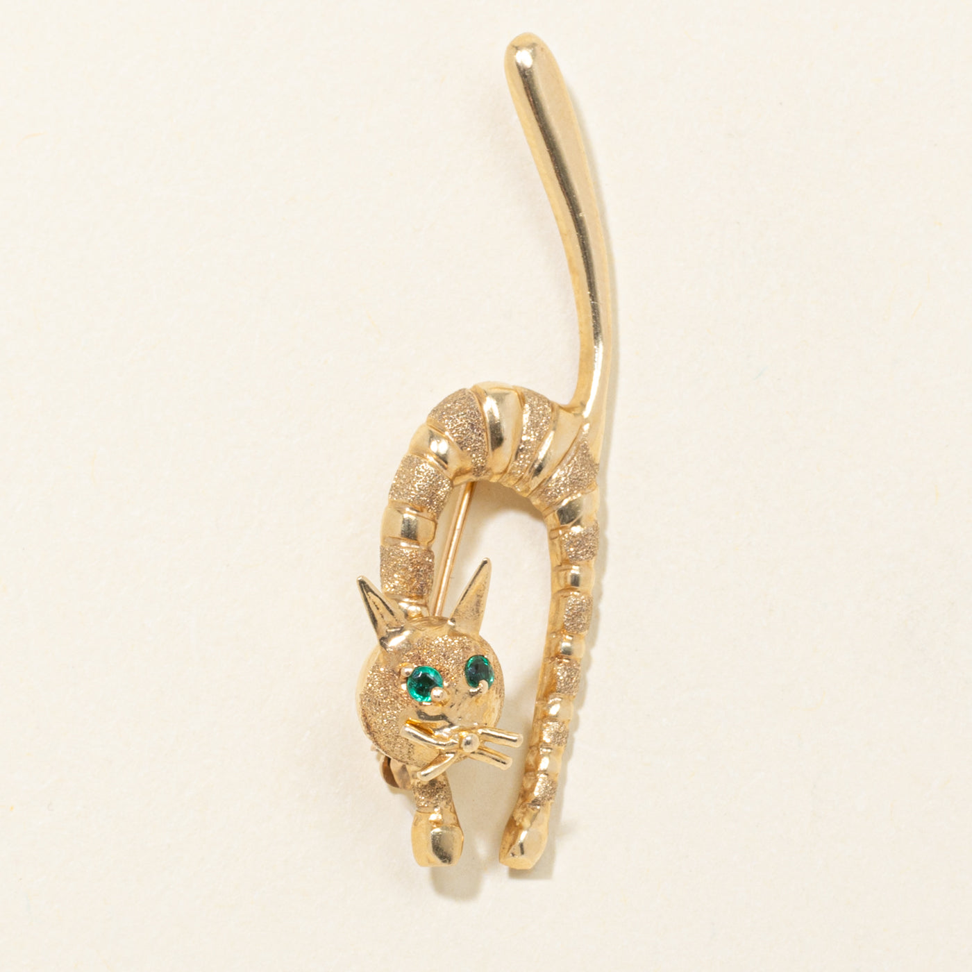 14k Emerald Cat Brooch | 0.04ctw