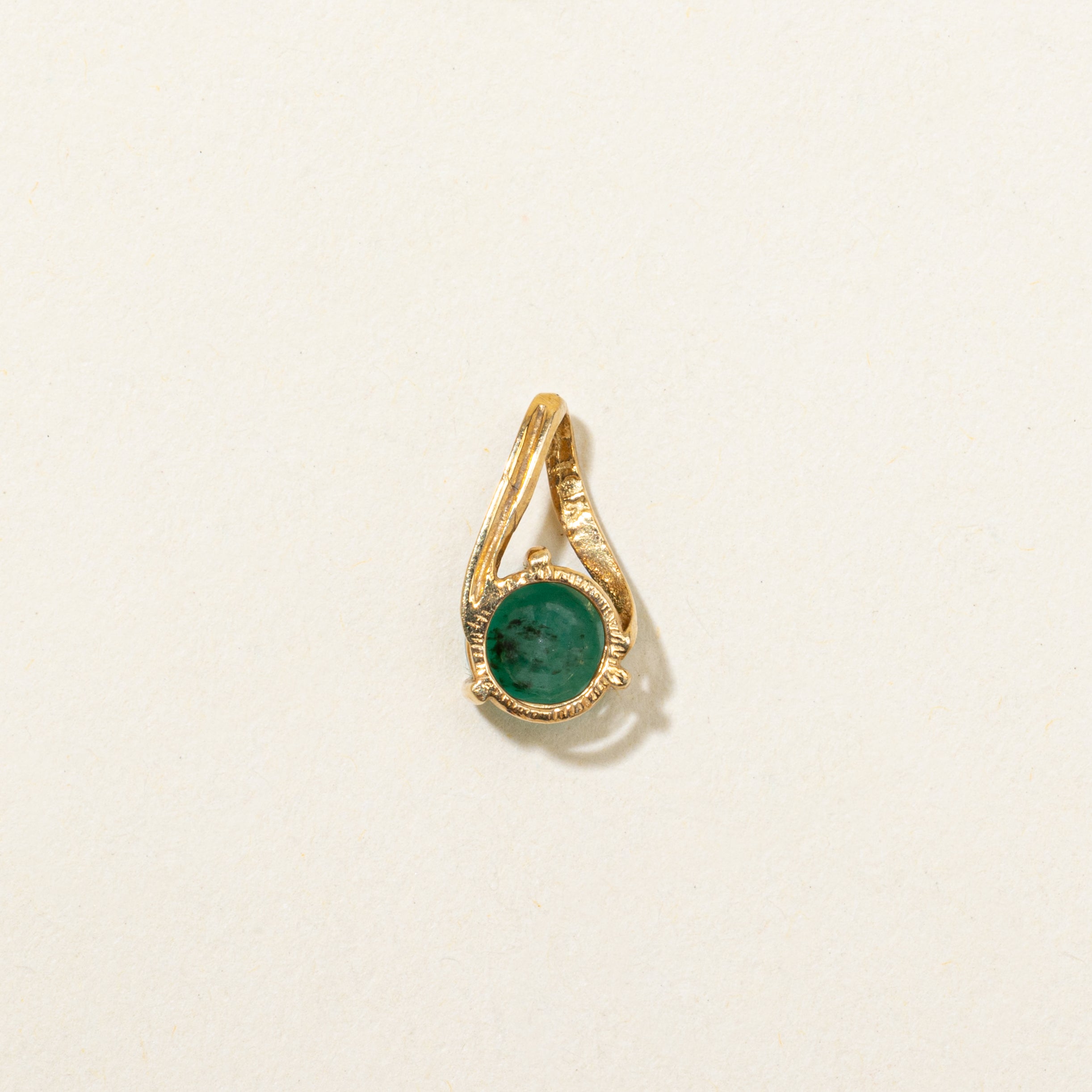 Round Cut Emerald Pendant | 0.68ct