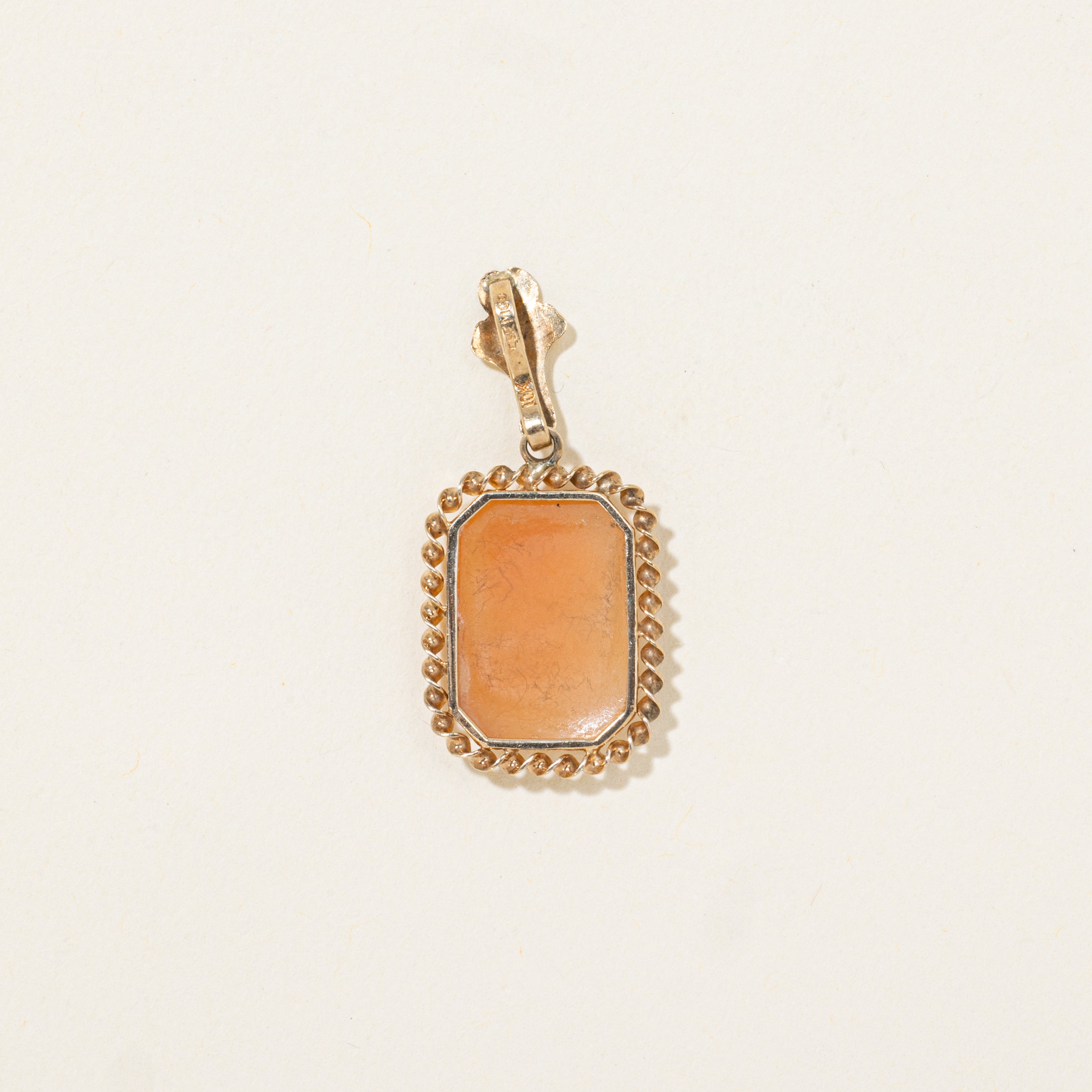 Rectangle Shell Cameo Pendant | 2.20ct