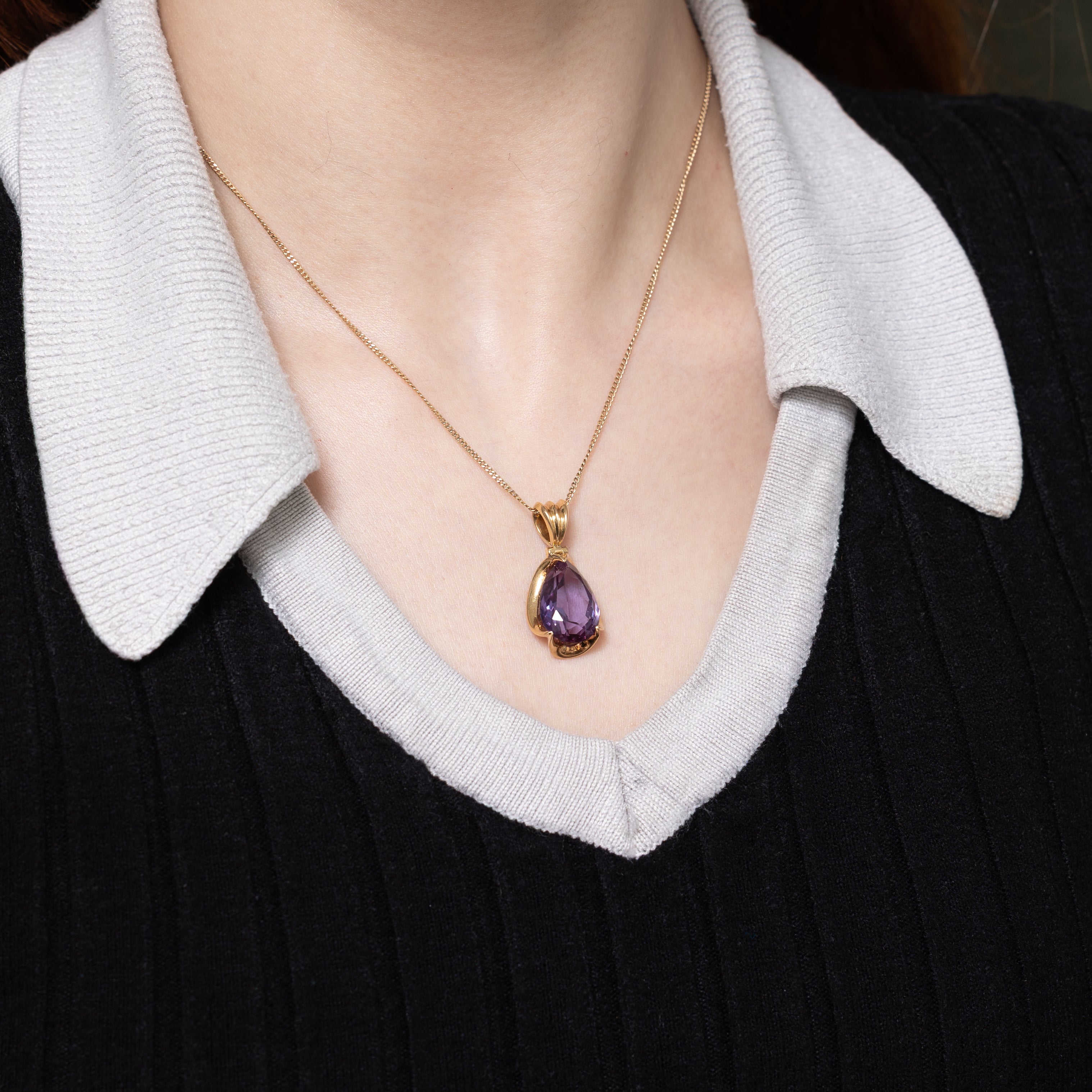 Pear Cut Synthetic Colour Changing Sapphire Pendant | 9.40ct