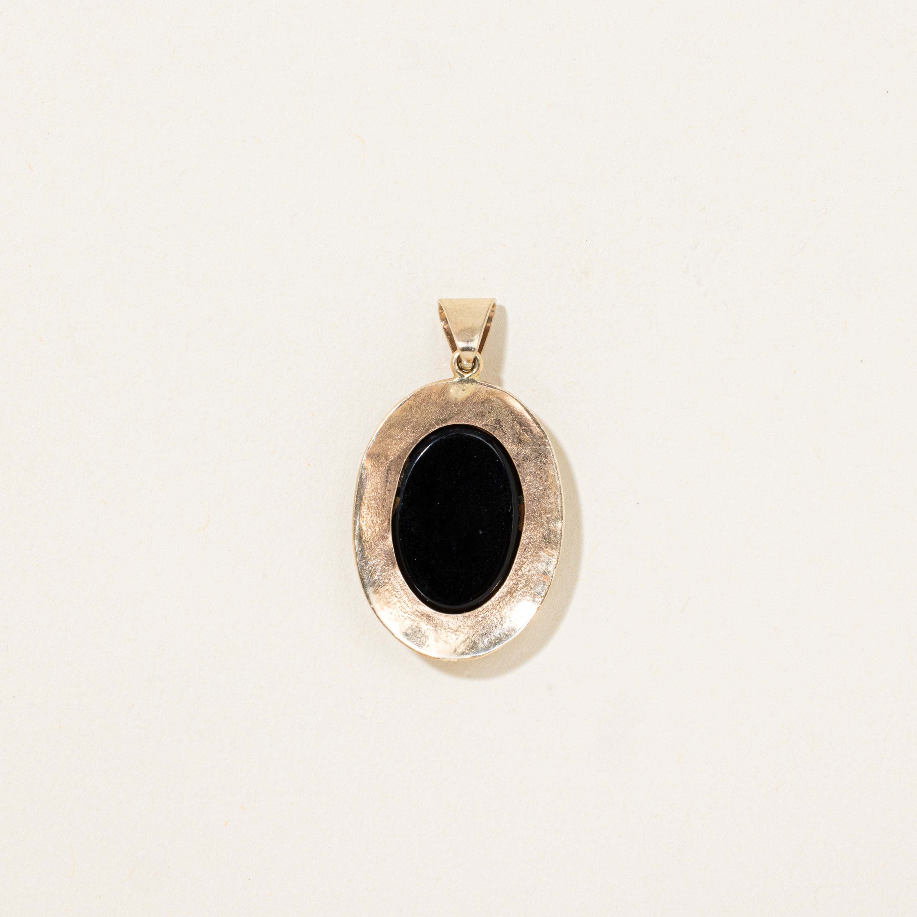 Bezel Set Onyx Pendant | 5.00ct