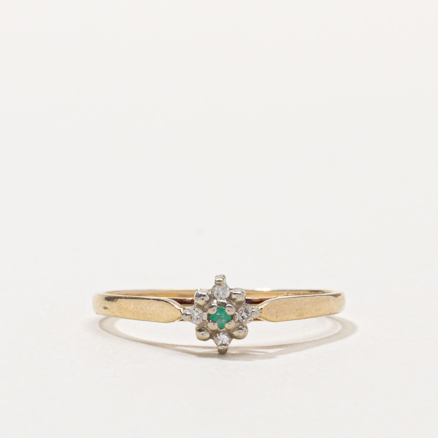 10k Emerald & Diamond Cluster Petite Ring | 0.01ct, 0.02ctw | SZ 6