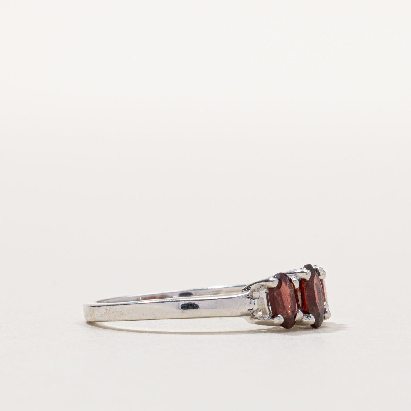 10k Three Stone Garnet Ring | 1.00ctw | SZ 7