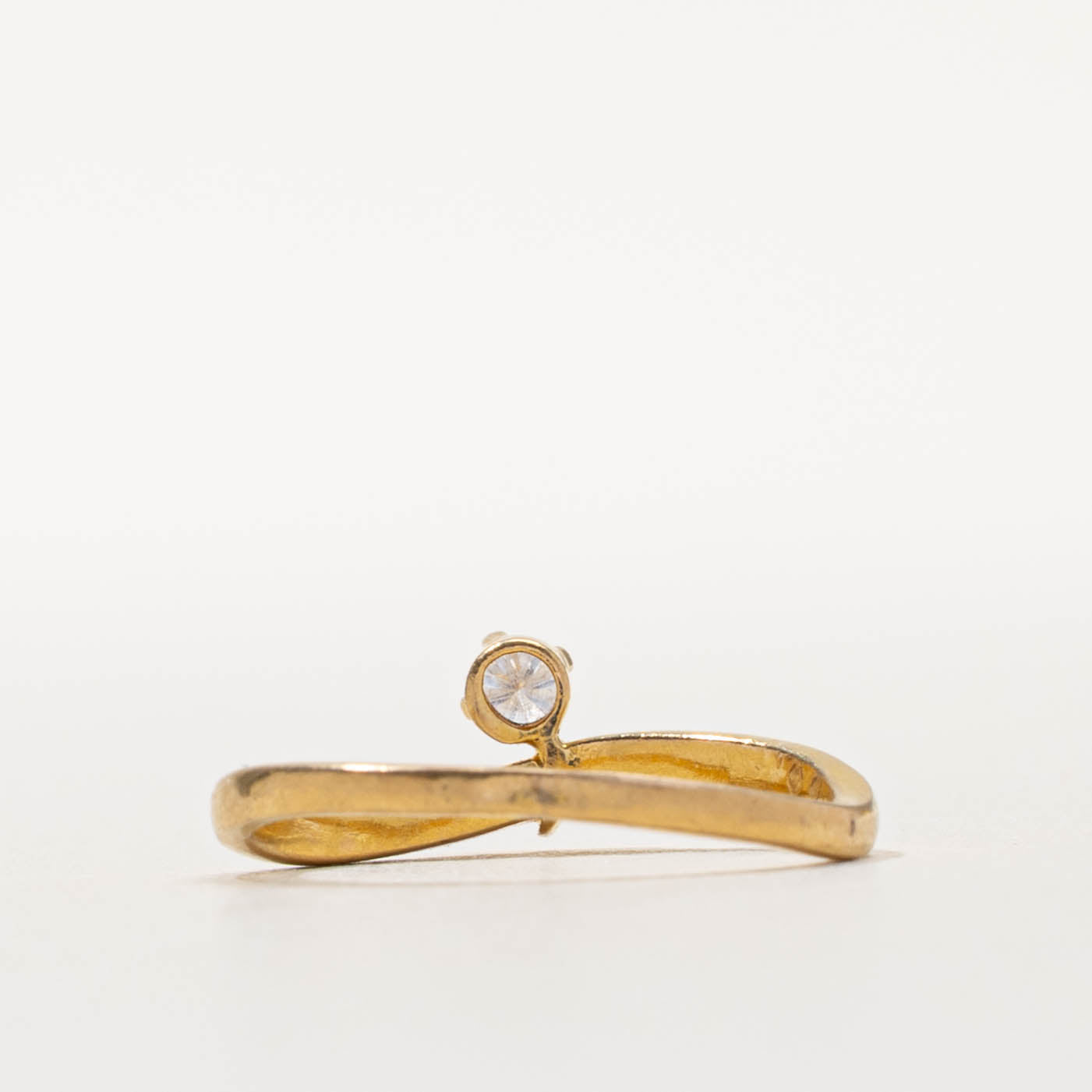 20k Single Stone Diamond Wave Ring | SZ 5.75