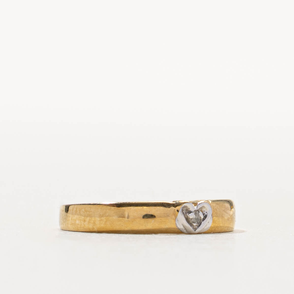 10k Single Stone Diamond Heart Band | 2.70mm | SZ 1.5