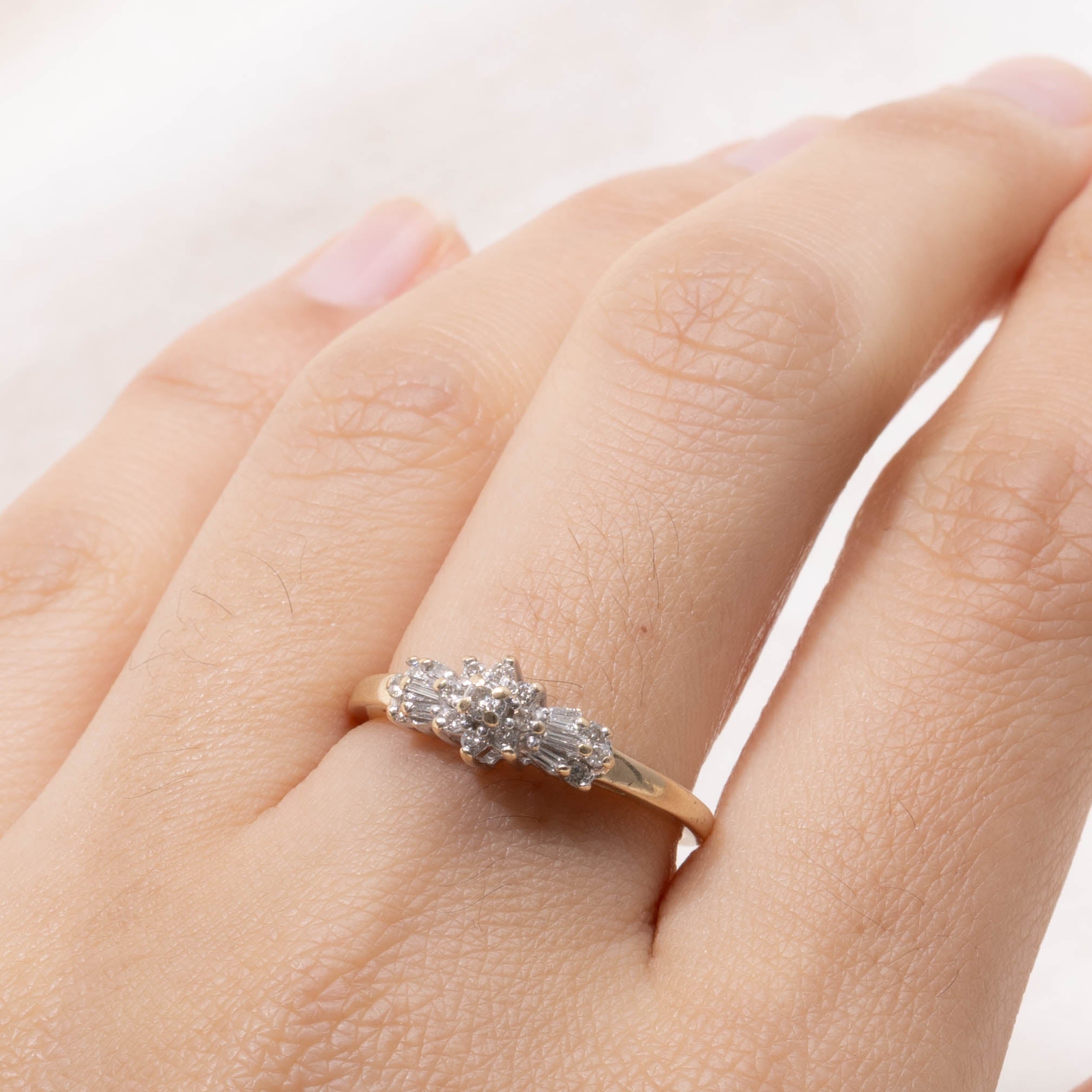 14k Diamond Petal Cluster Ring | SZ 7.75