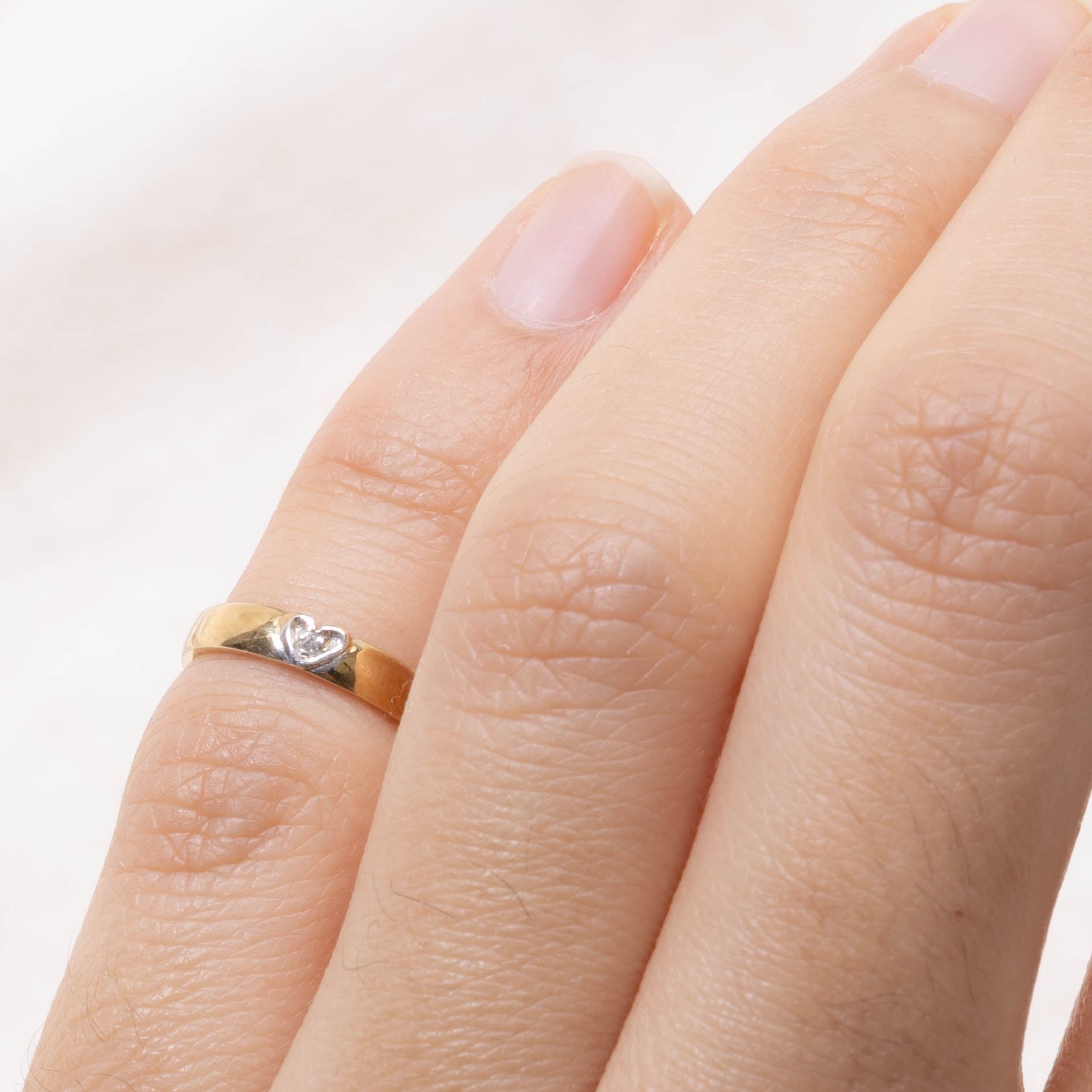 10k Single Stone Diamond Heart Band | 2.70mm | SZ 1.5