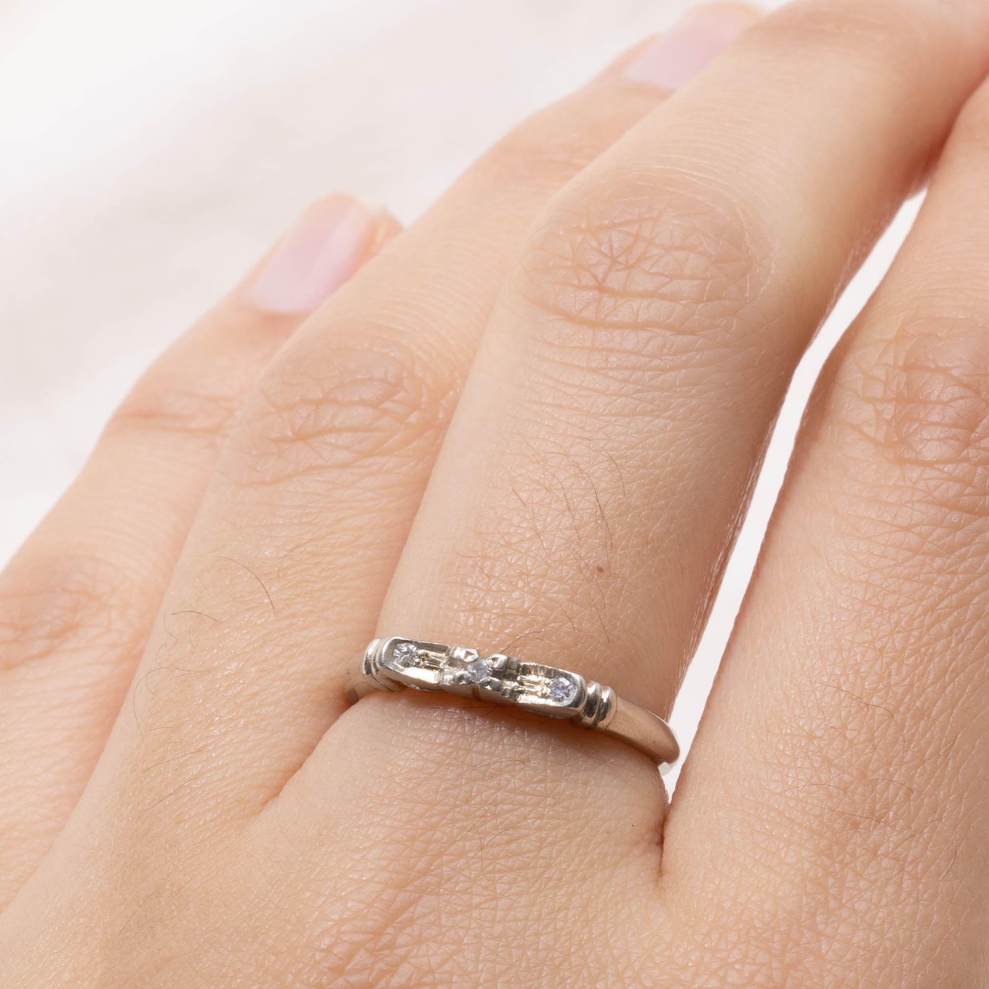 18k Diamond Engraved Fluted Band | SZ 6.75