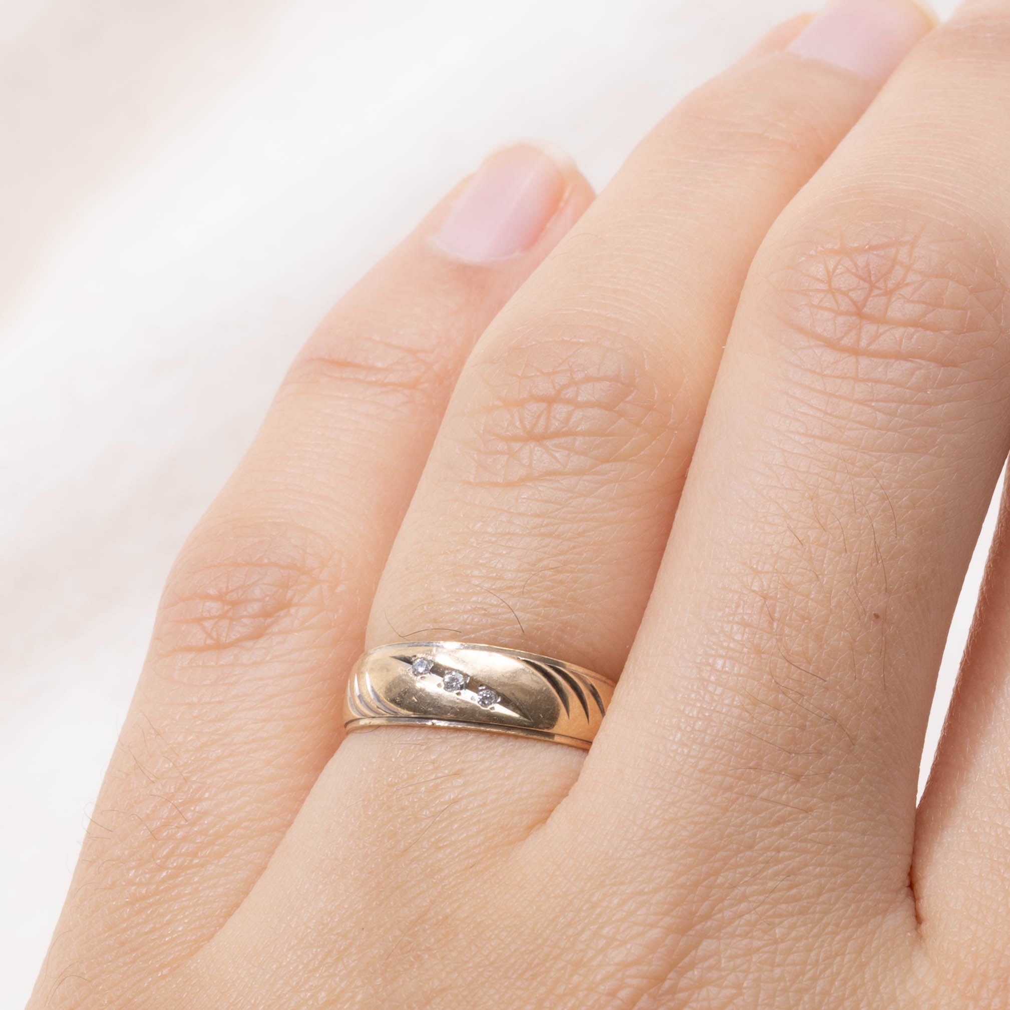 10k Diagonal Star Set Diamond Ring | SZ 5