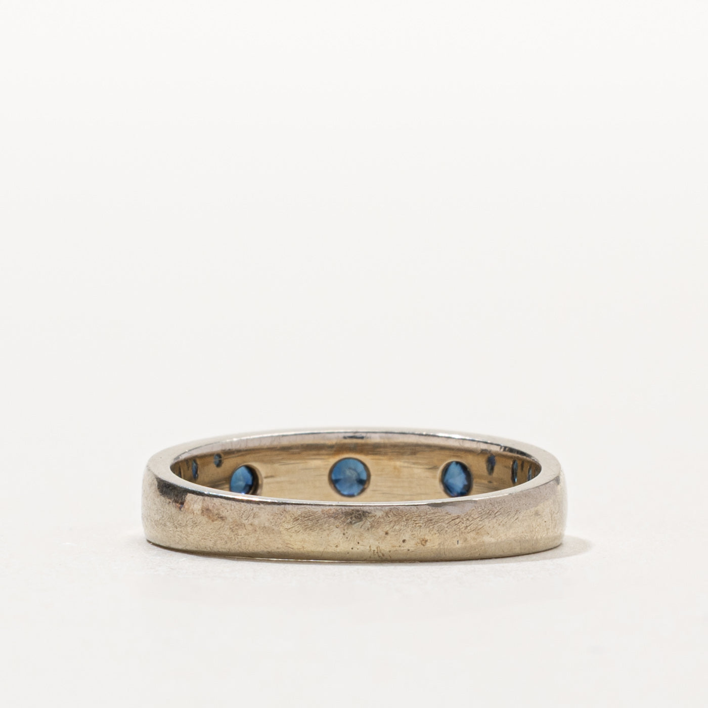 14k Star Set Three Stone Sapphire Textured Band | 0.21ctw | SZ 6.75