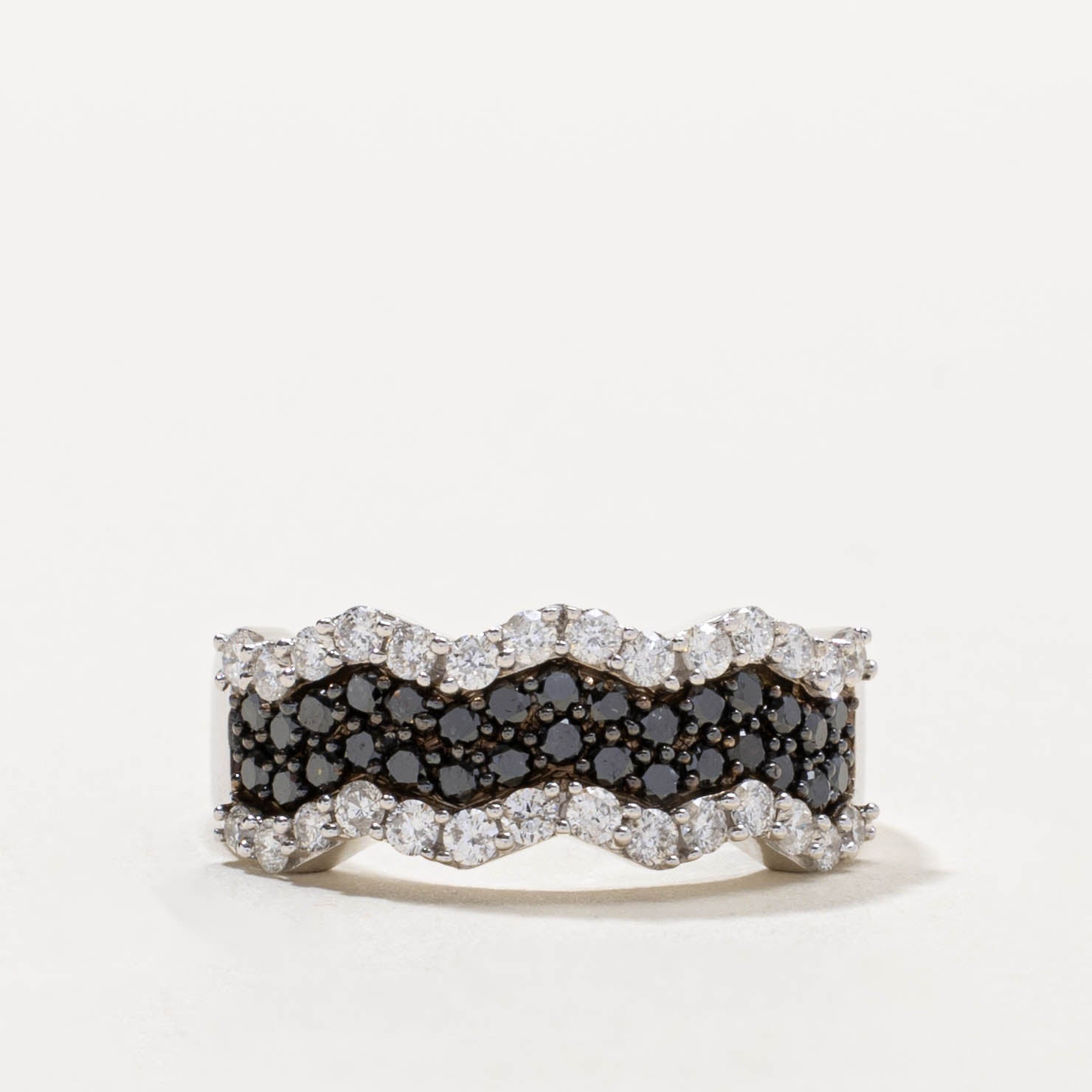 14k Pavé Set Black & White Diamond Wave Ring | 1.10ctw | SZ 6.75