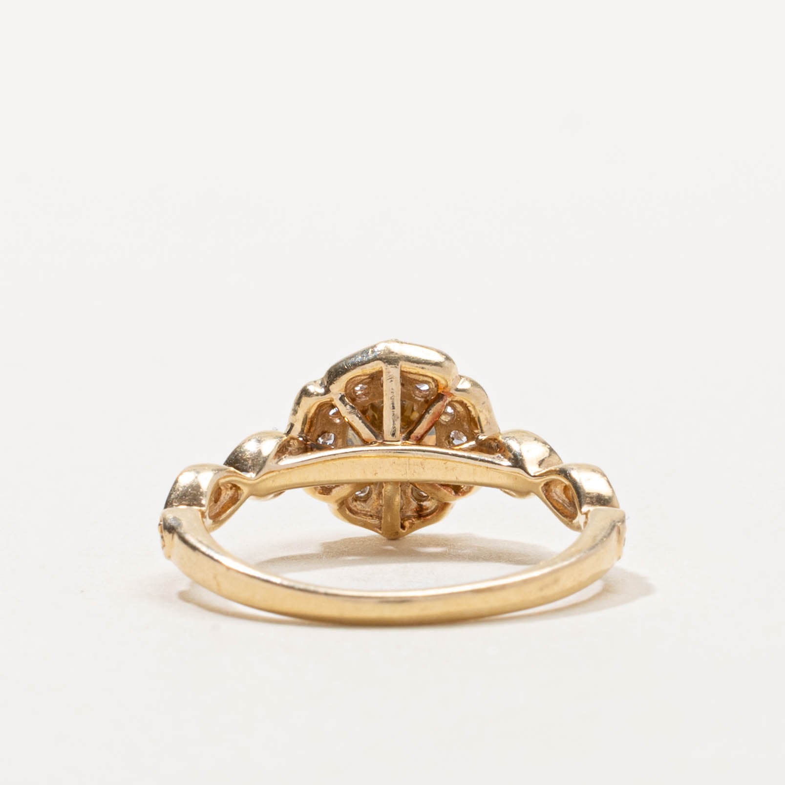 14k Brown Diamond Scalloped Halo Ring | 0.75ctw | SZ 6