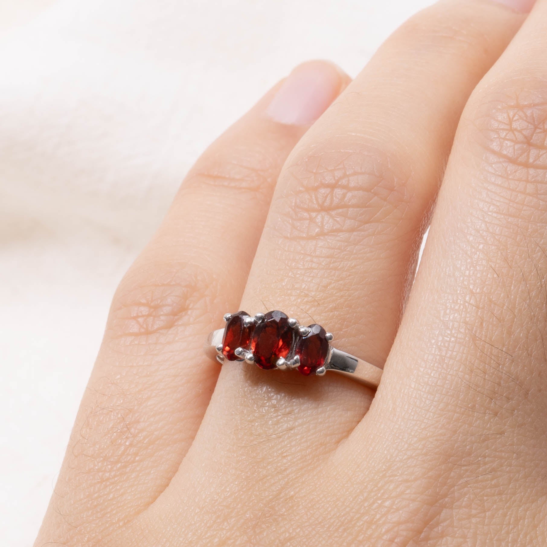 10k Three Stone Garnet Ring | 1.00ctw | SZ 7
