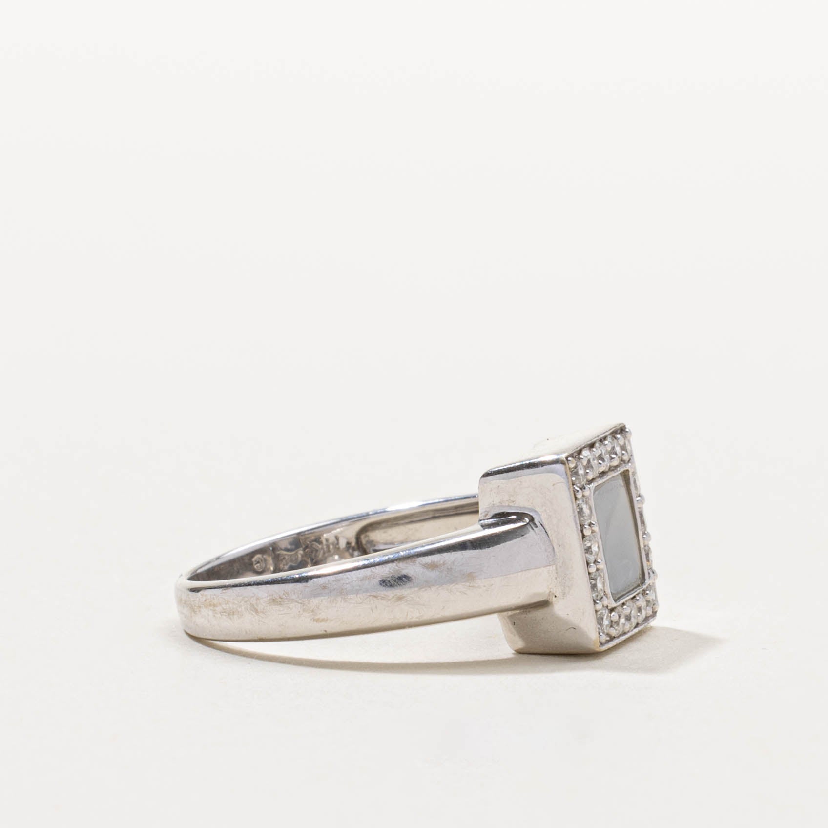 14k Floating Sapphire & Diamond Halo Ring | 0.15ctw, 0.15ctw | SZ 7