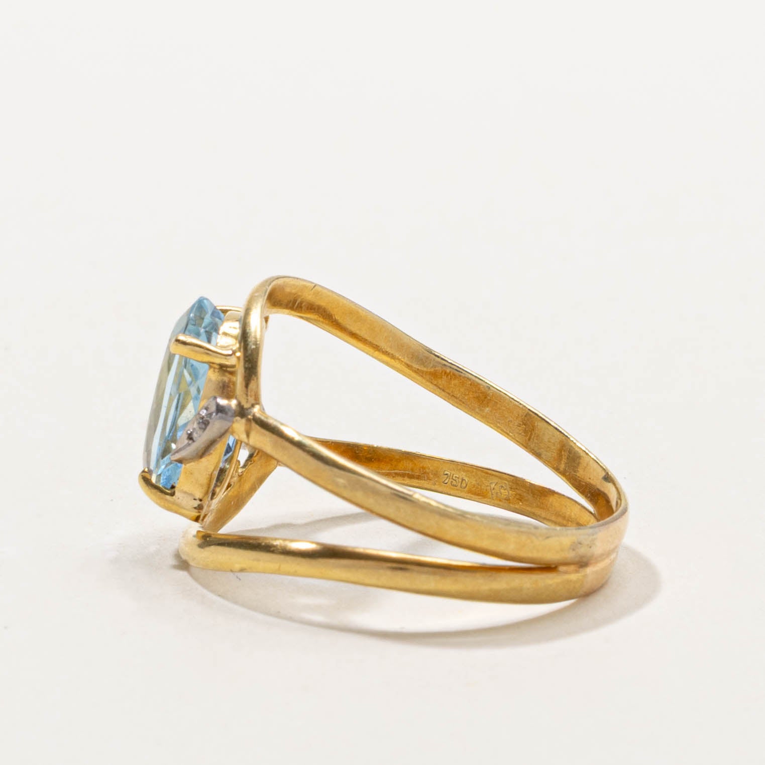 18k Aquamarine & Diamond Accented Bypass Ring | 1.40ct, 0.01ctw | SZ 9.5
