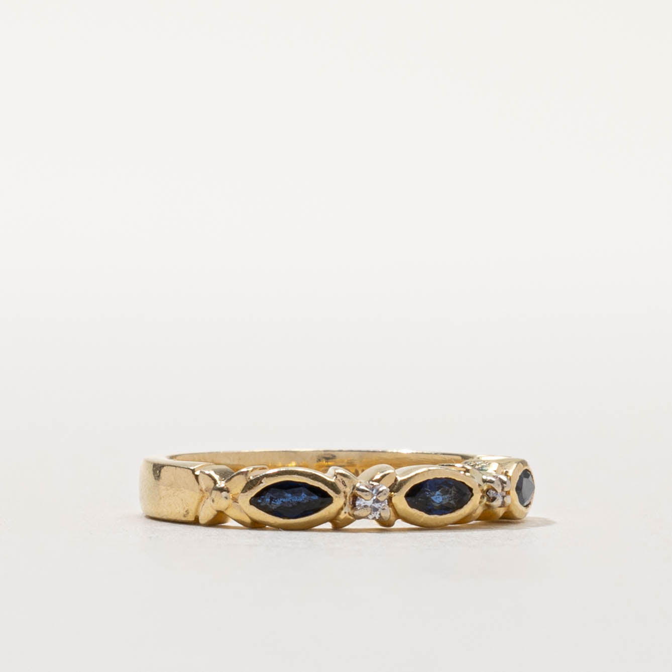 ‘Birks’ 18k Marquise Cut Sapphire & Diamond Band | 0.25ctw, 0.01ctw | SZ 5.5