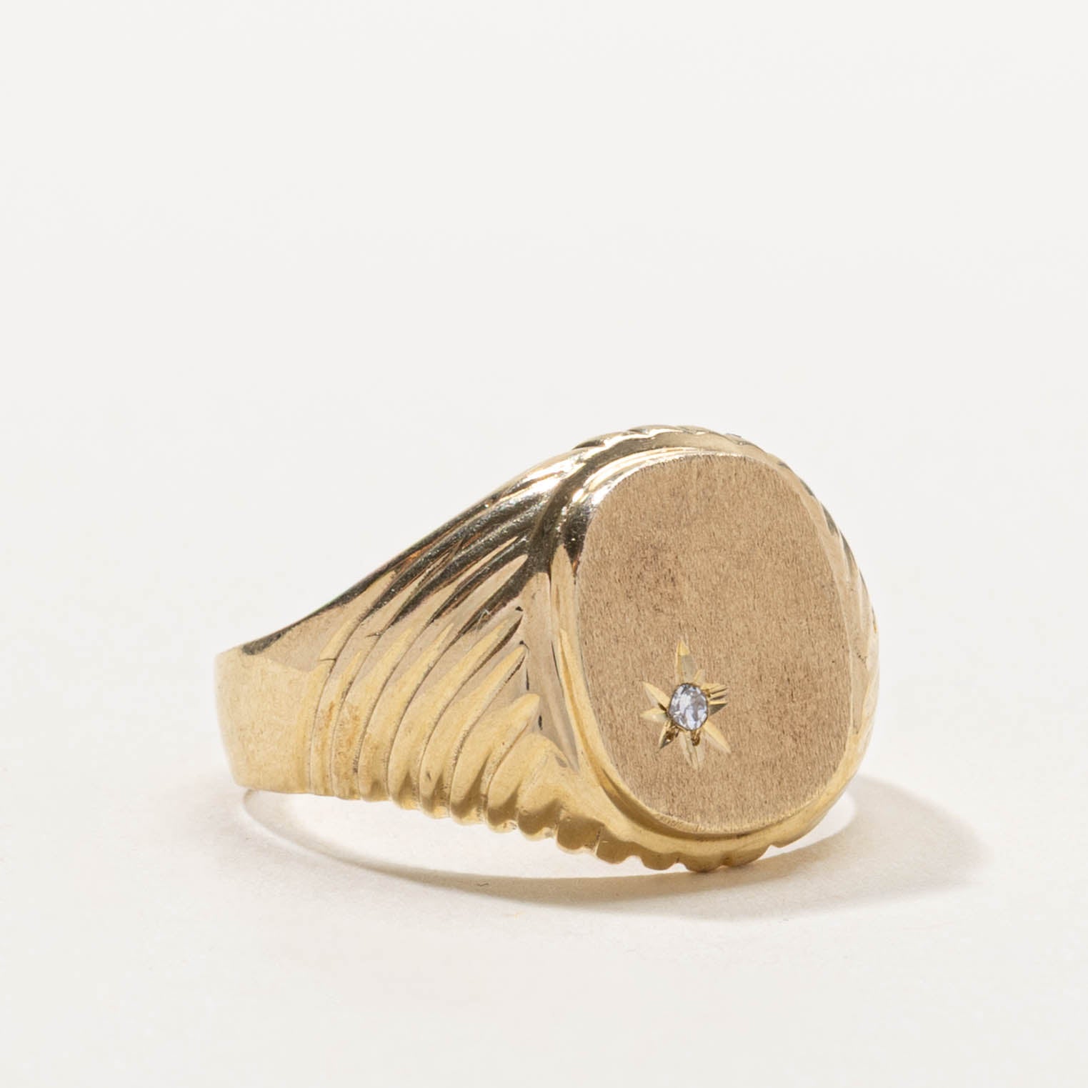 10k Star Set Diamond Croissant Signet Ring | SZ 9.25