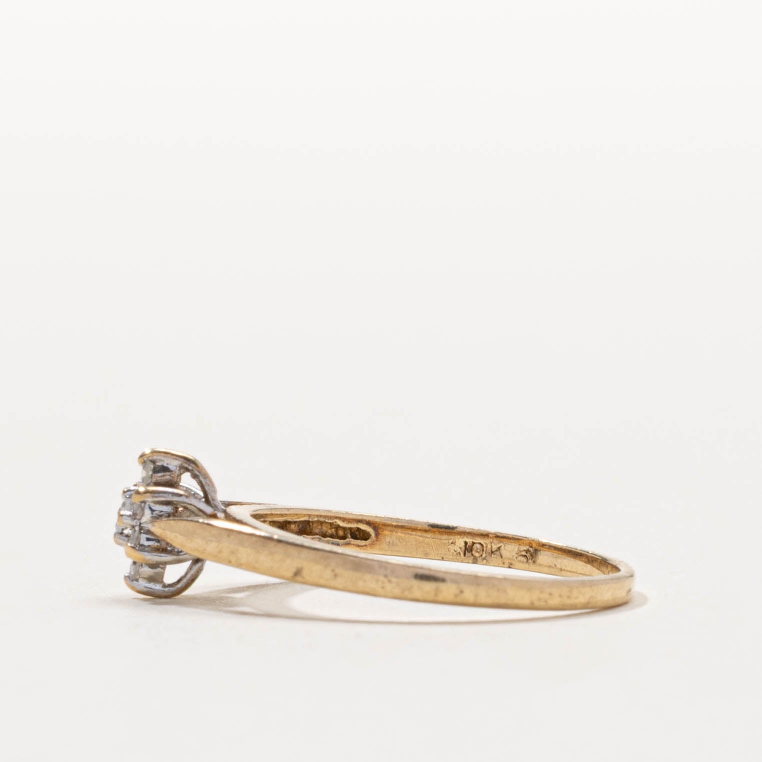 10k Diamond Petal Cluster Ring | SZ 5.5