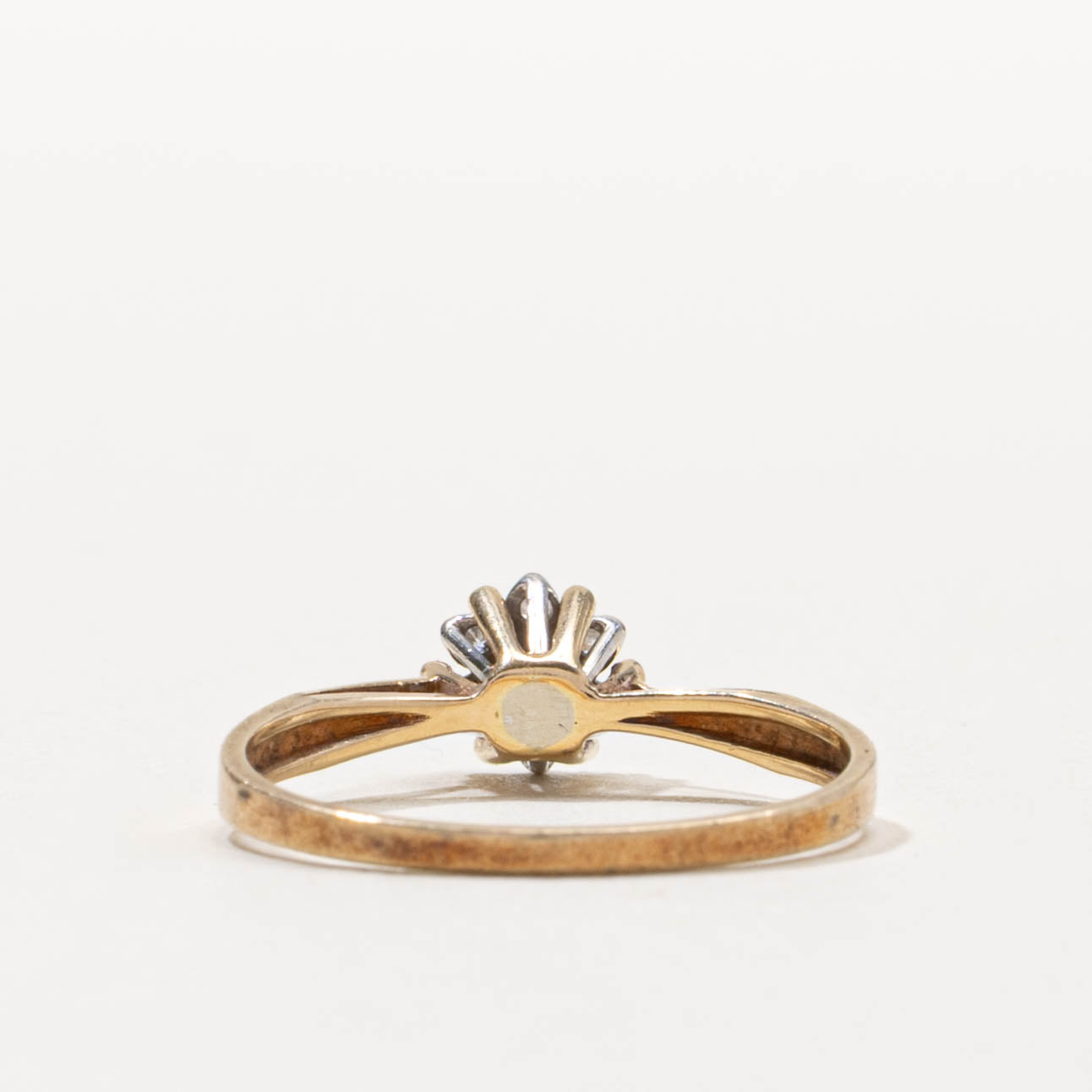 10k Diamond Daisy Cluster Reverse Tapered Ring | SZ 6.25