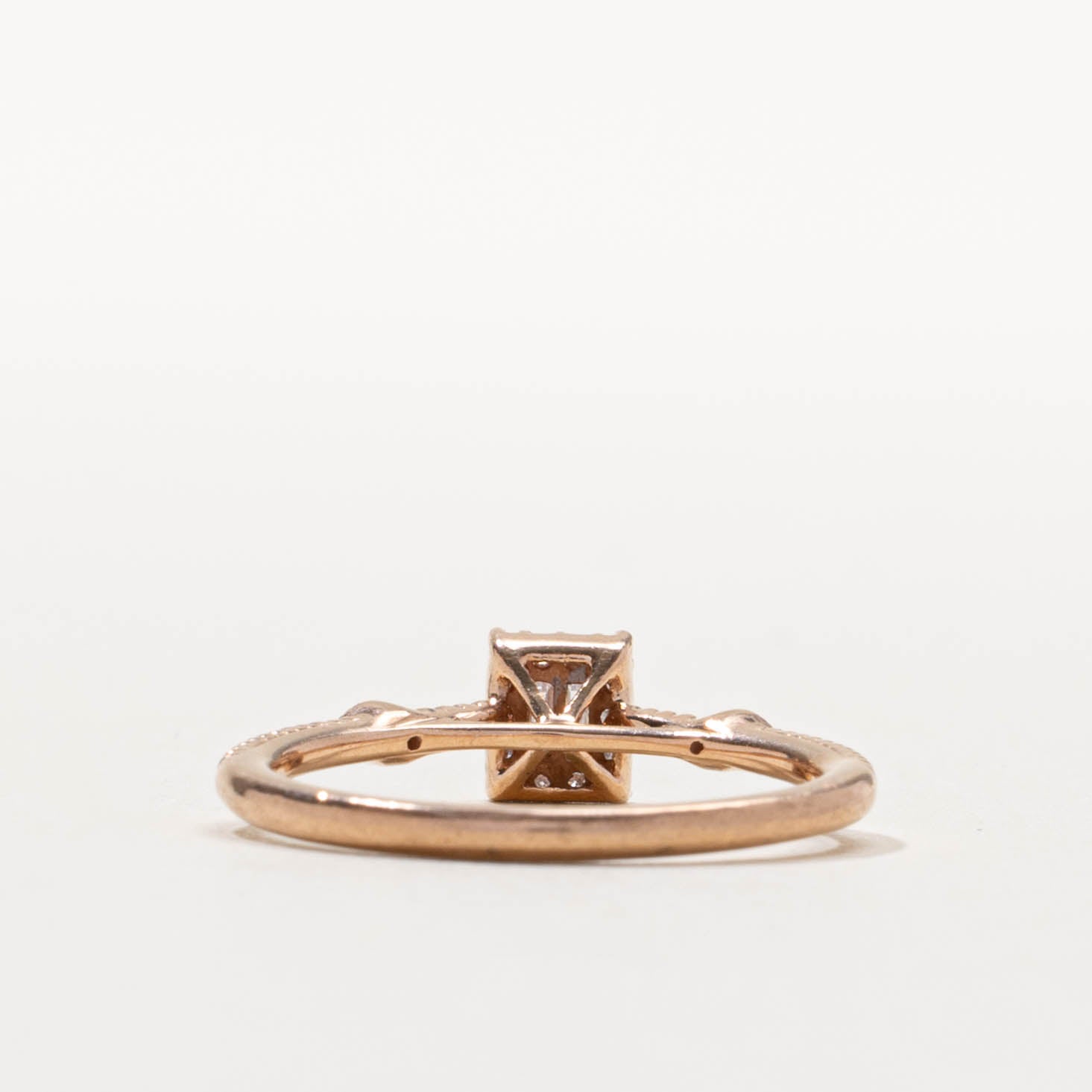 10k Baguette Cut Diamond Fluted Ring | SZ 7.25
