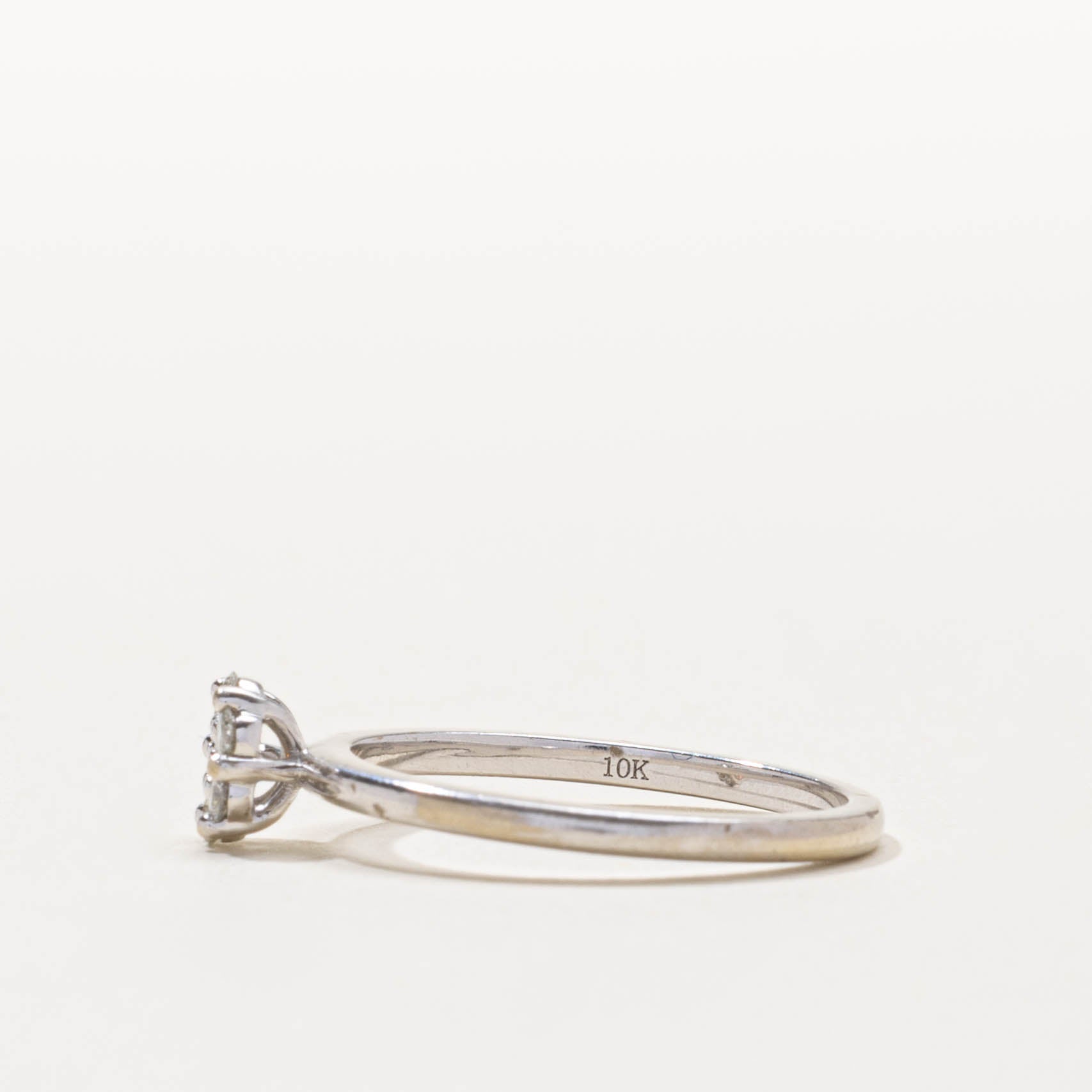 10k Diamond Daisy Cluster Ring | SZ 7