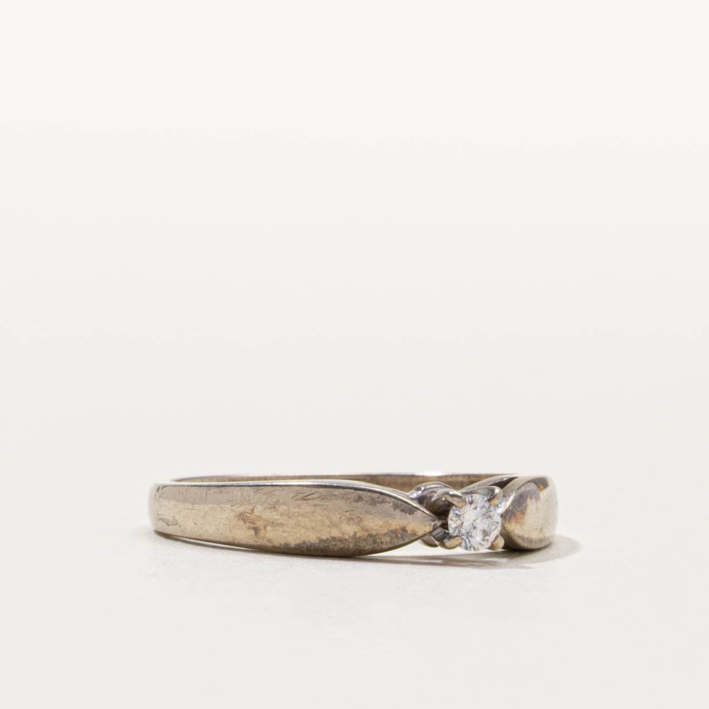 10k Single Stone Diamond Reverse Tapered Ring | SZ 6