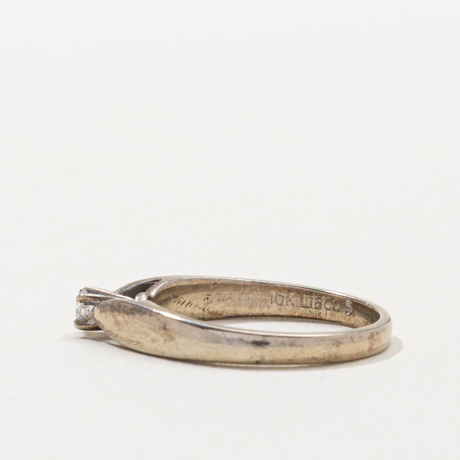 10k Single Stone Diamond Reverse Tapered Ring | SZ 6