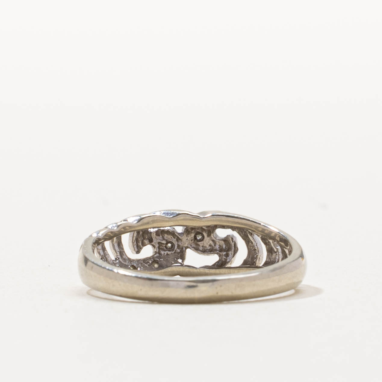 10k Diamond Openwork Swirl Ring | SZ 5.25