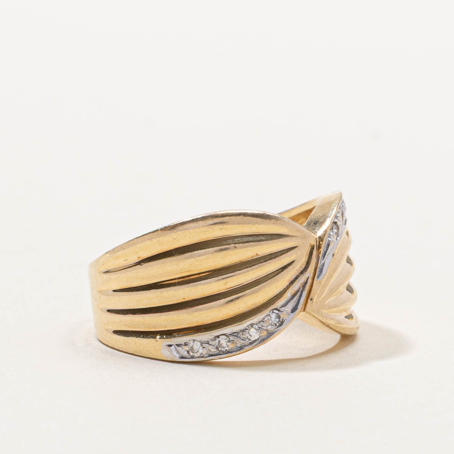 14k Diamond Waterfall Grooved Ring | SZ 7