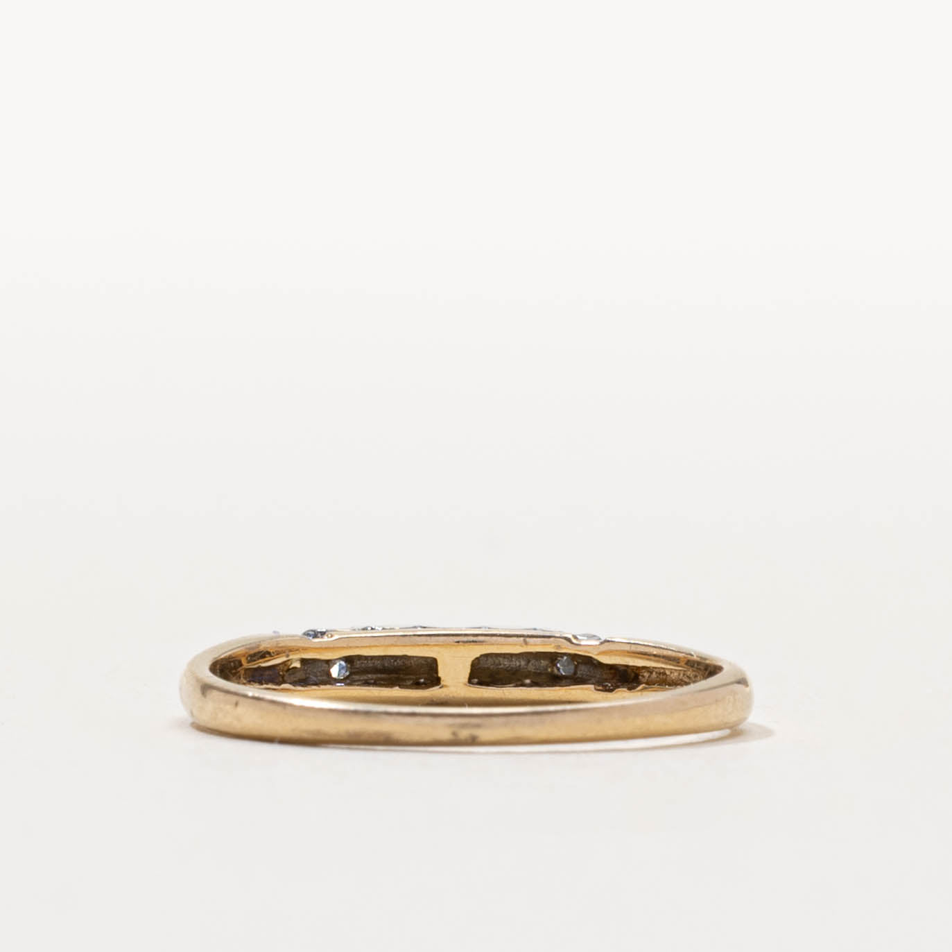14k Three Stone Diamond Ring | SZ 7