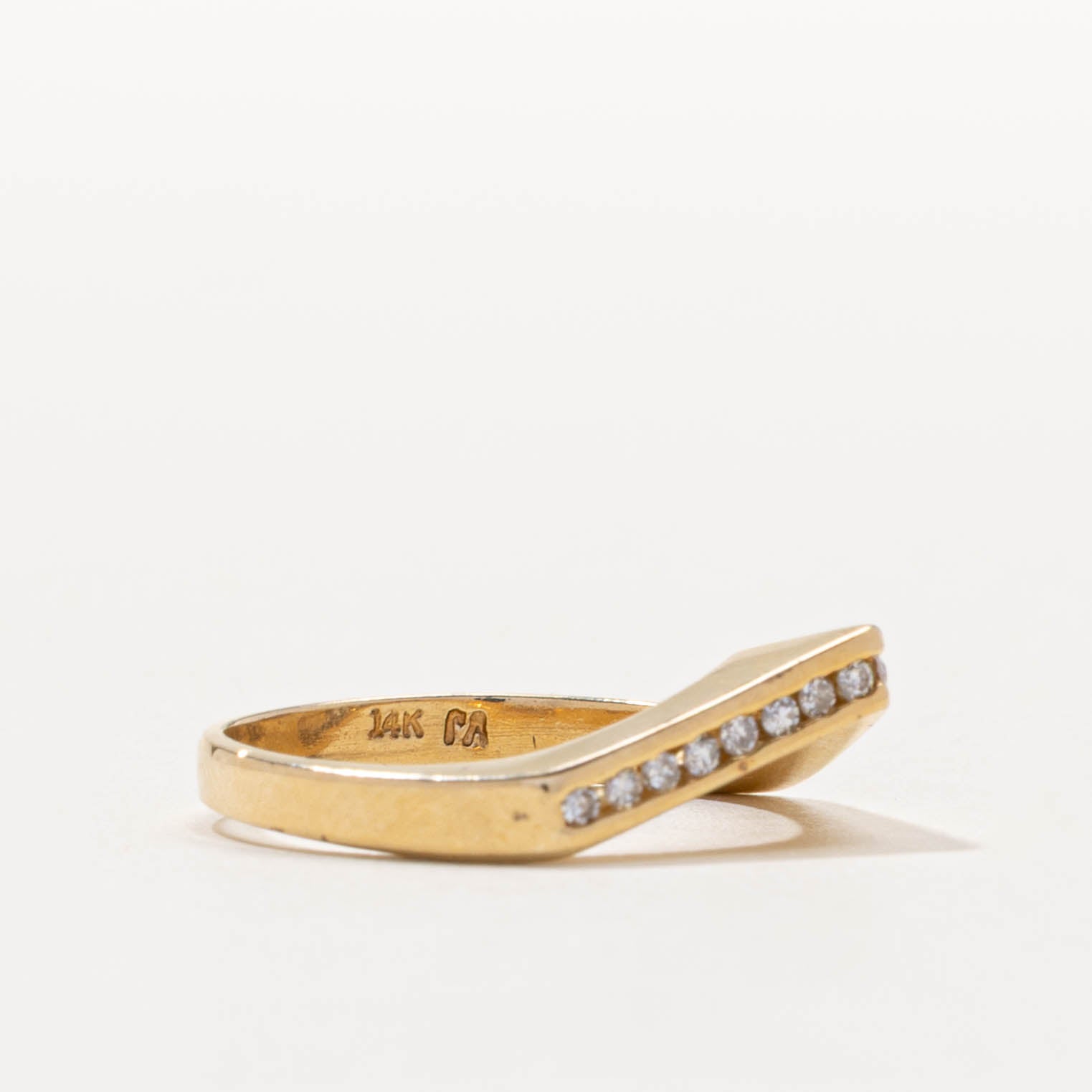 14k Channel Set Diamond Chevron Ring | SZ 5.5