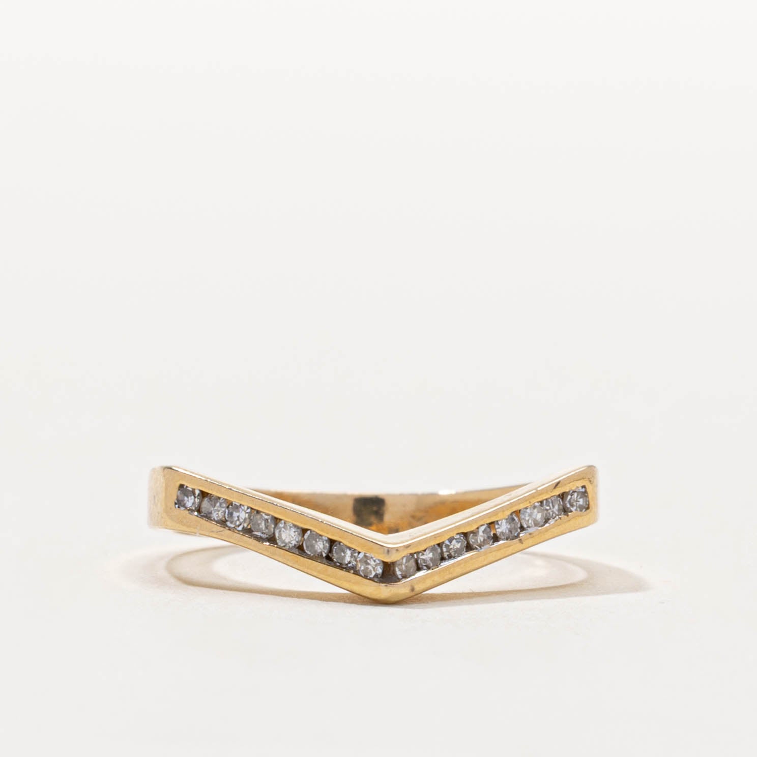 14k Channel Set Diamond Chevron Ring | SZ 6