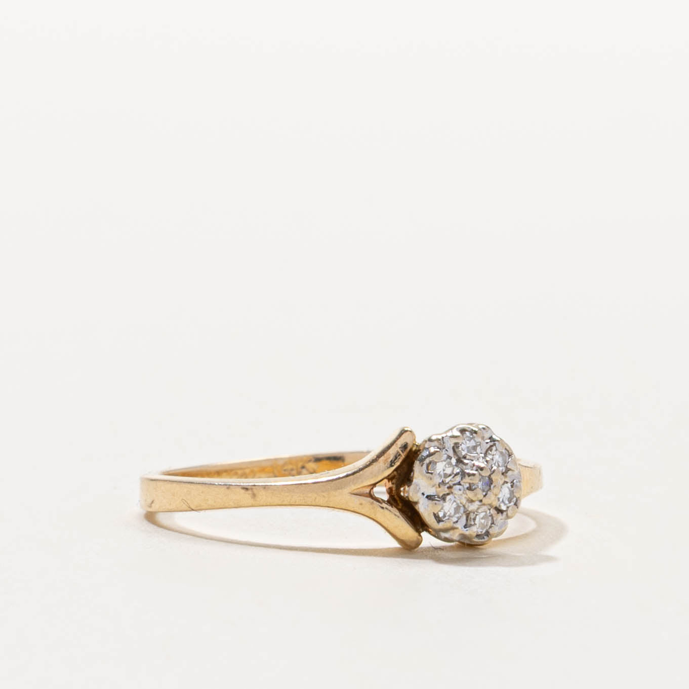 14k Diamond Daisy Cluster Split Shank Ring | SZ 6.5