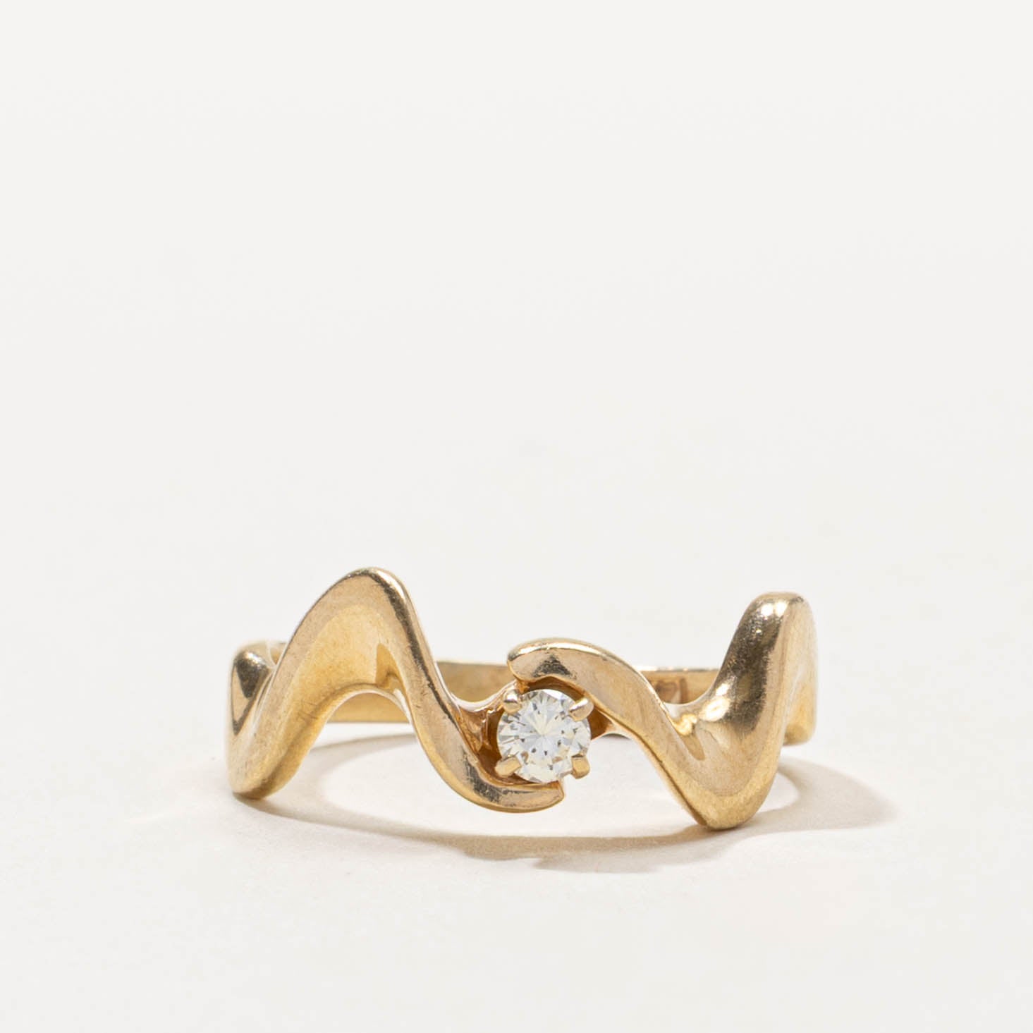 14k Diamond Abstract Wave Ring | SZ 6.25