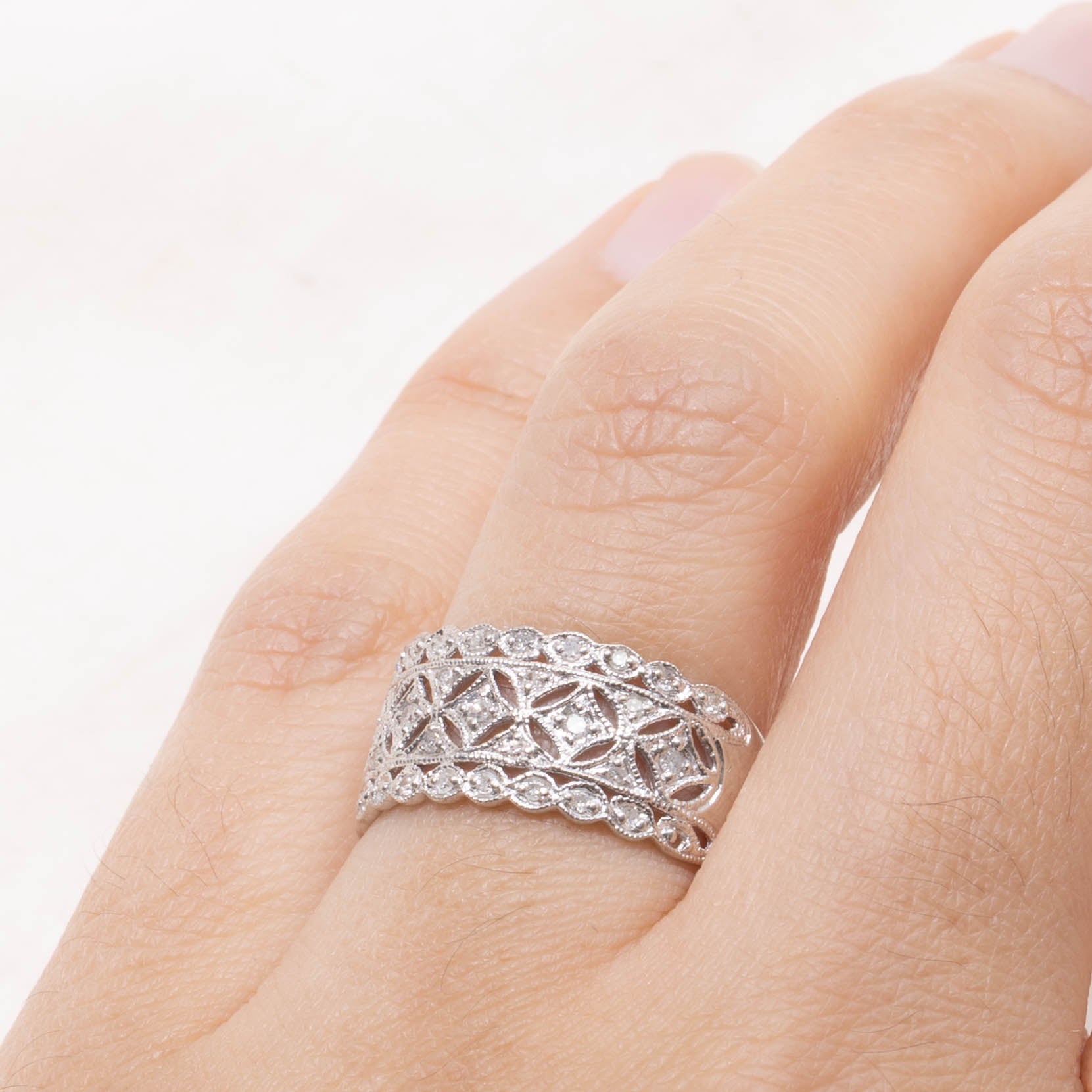 10k Diamond Openwork Milgrained Ring | SZ 7