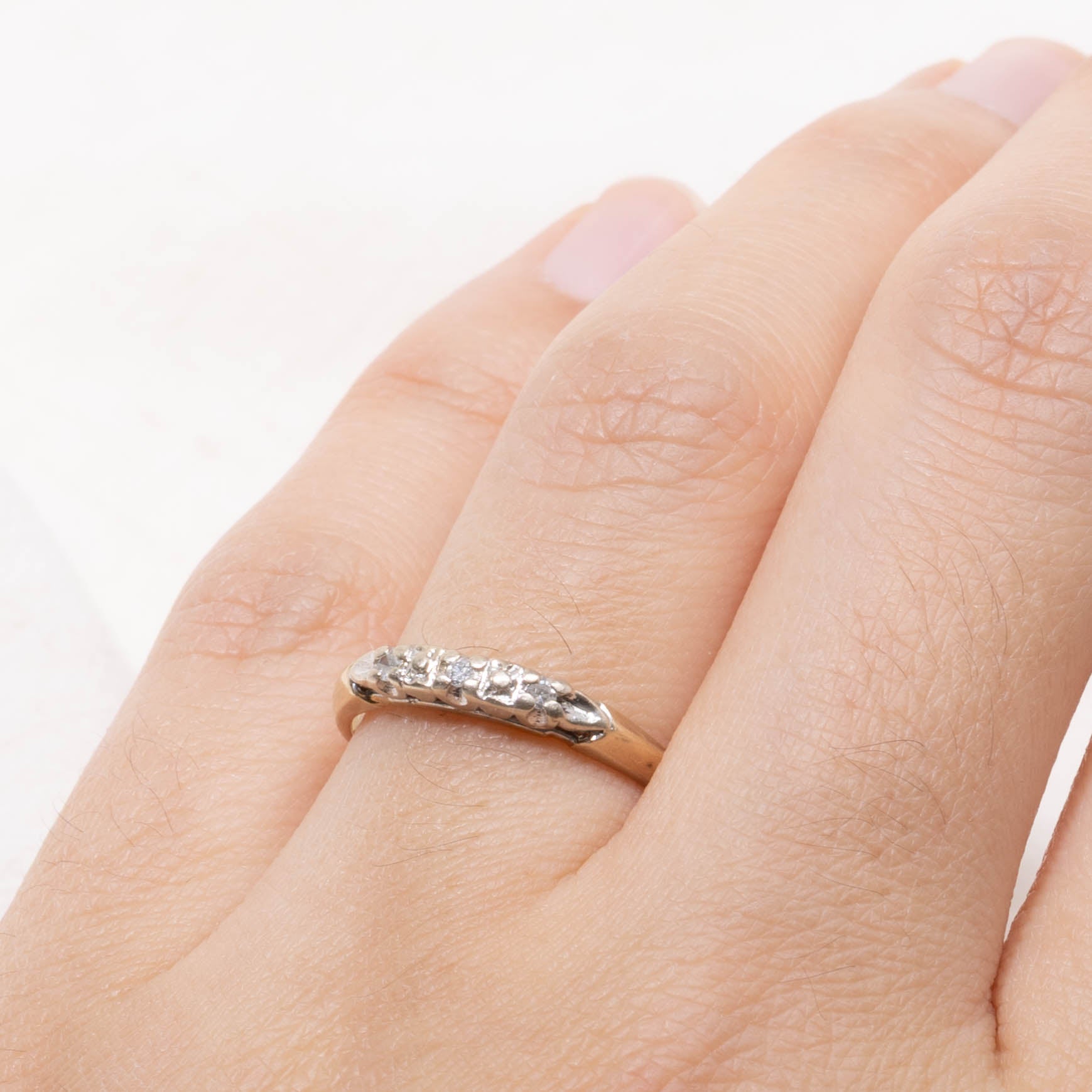 14k Three Stone Diamond Ring | SZ 7