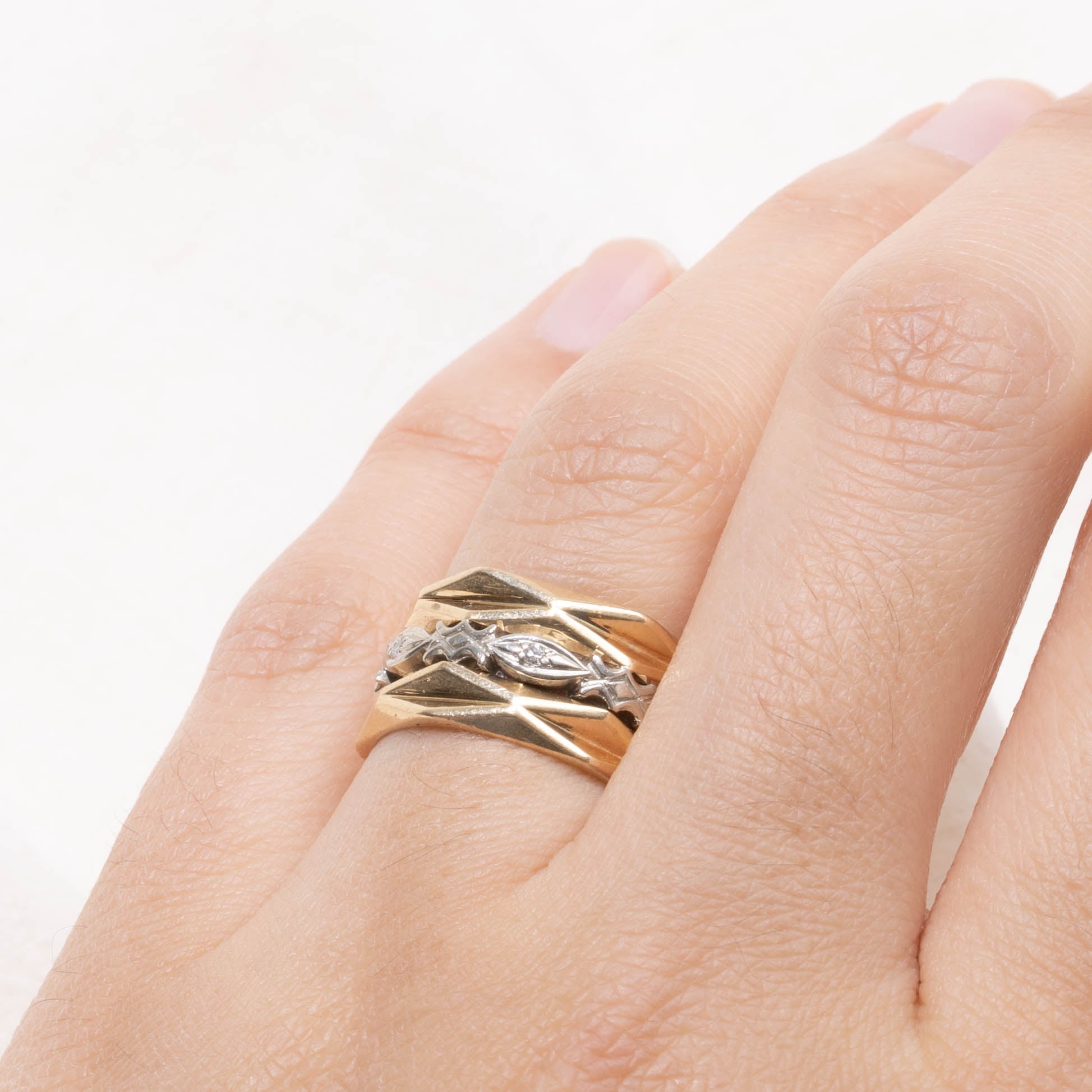 14k Diamond Geometric Cigar Band | 9.95mm | SZ 6.5