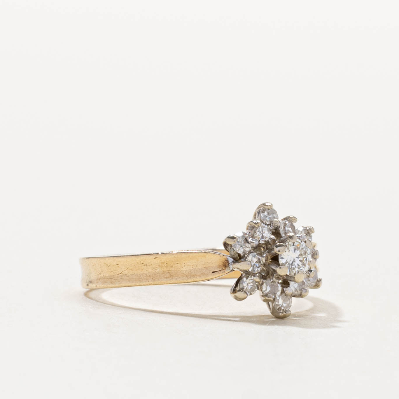 14k Diamond Petal Cluster Ring | SZ 4