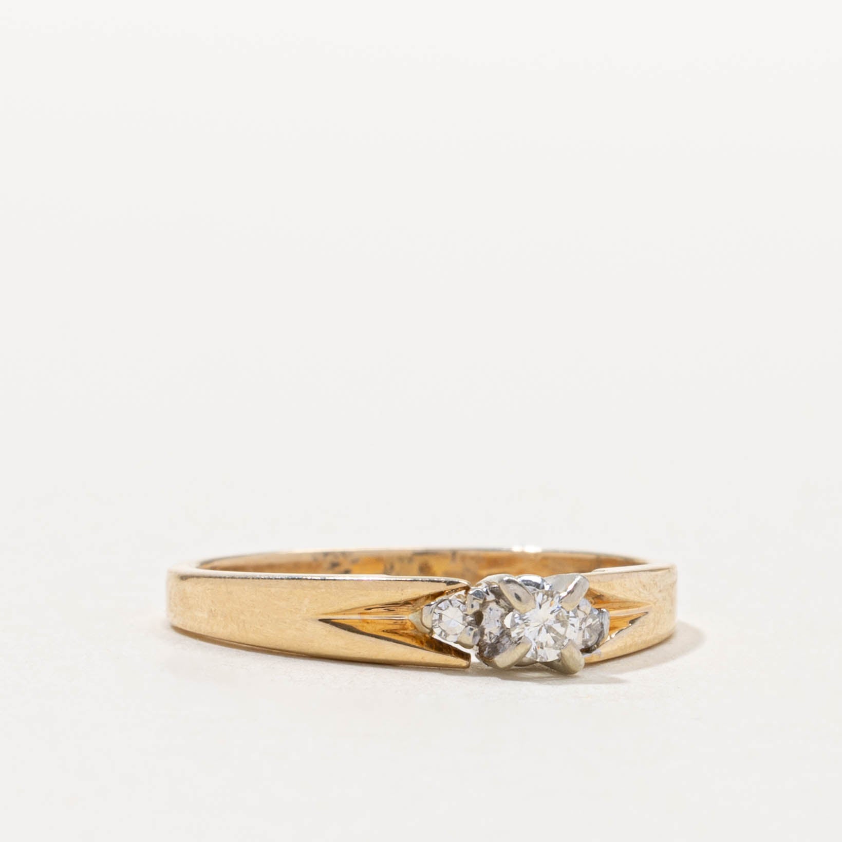 14k Three Stone Diamond Ring | SZ 6.5