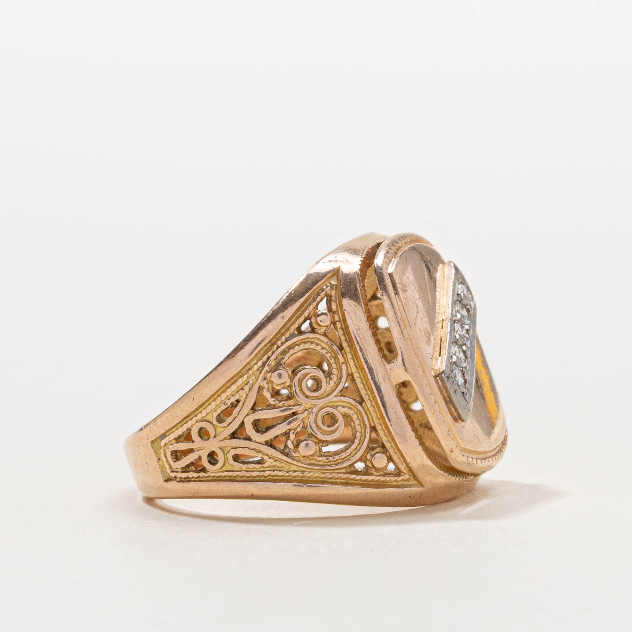 14k Diagonal Diamond Scrollwork Signet Ring | SZ 8.5