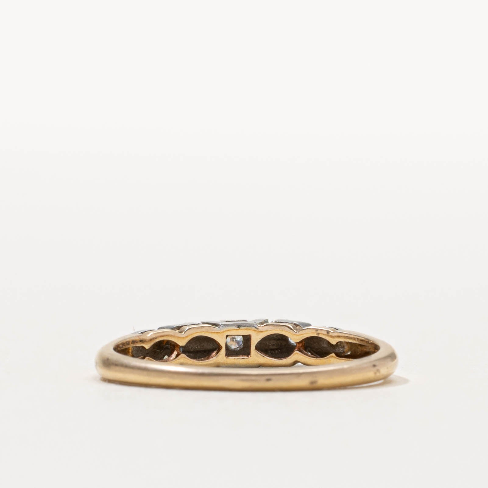 Vintage Canadian Three Stone Diamond Ring | SZ 6