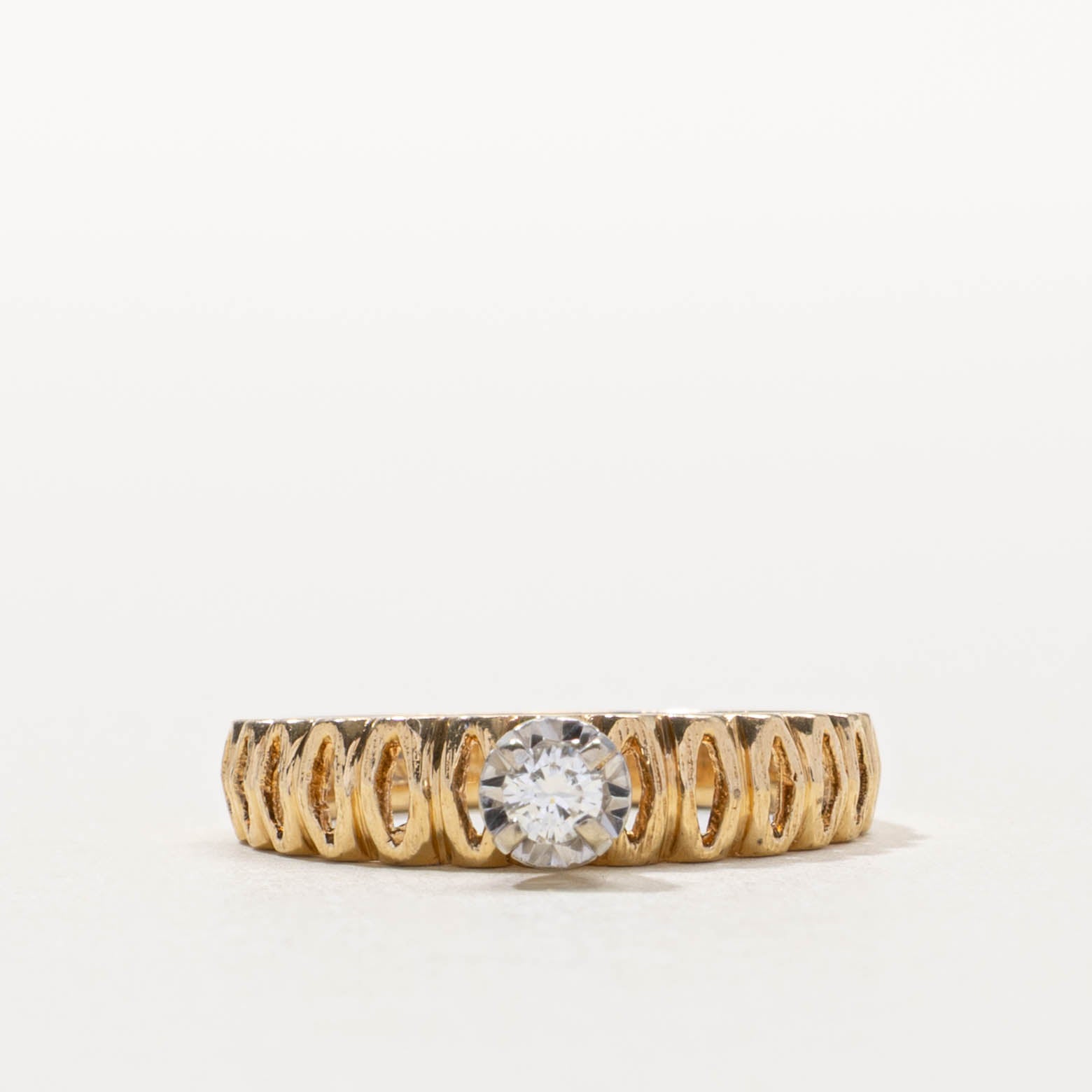 14k Illusion Set Diamond Openwork Ring | SZ 6.25
