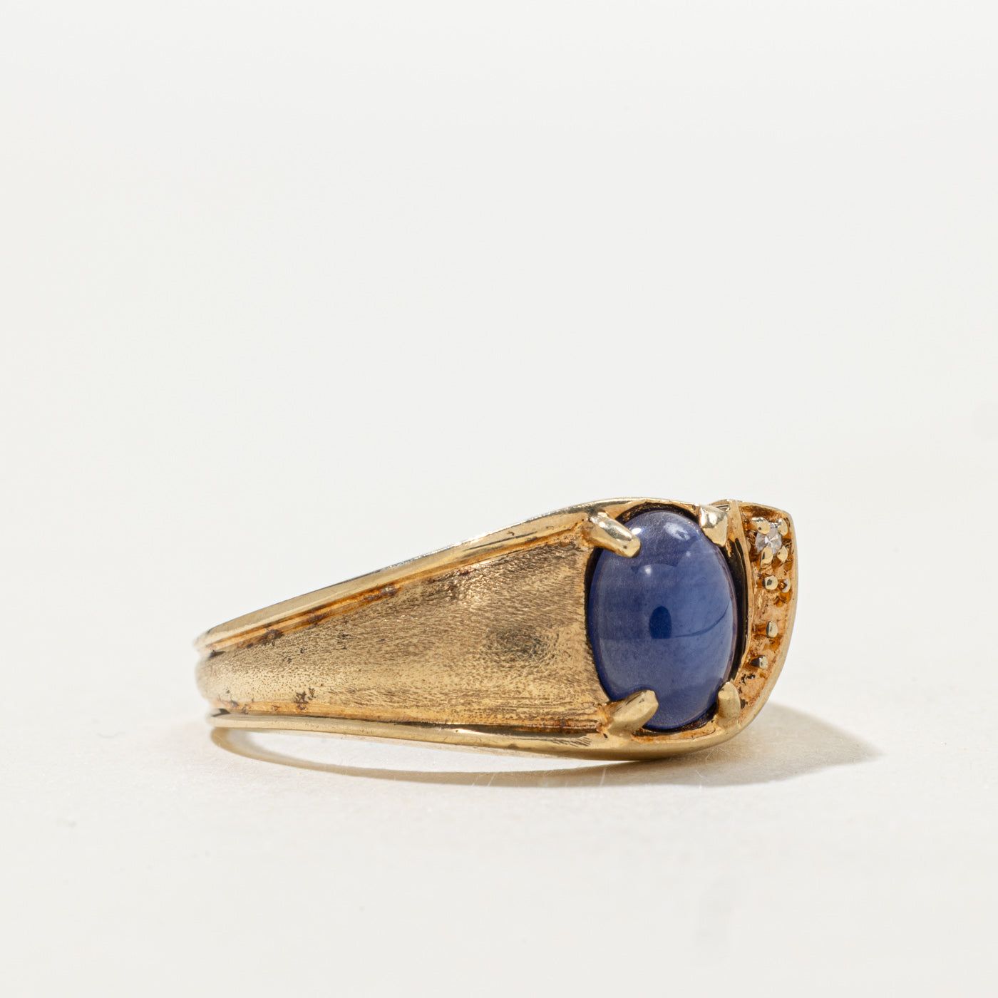 Synthetic Sapphire & Diamond Textured Ring | SZ 9.0