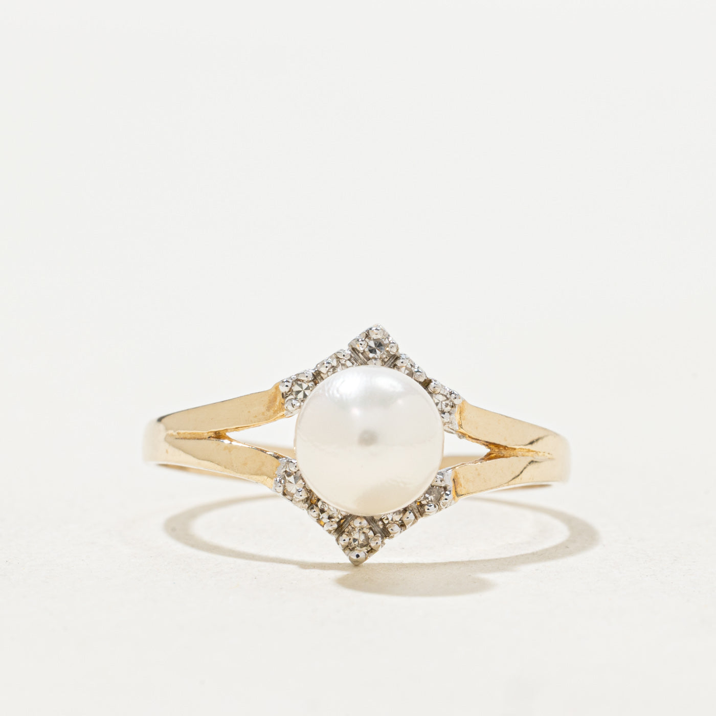 Pearl & Diamond Tapered Ring | 0.05ctw | SZ 7.25