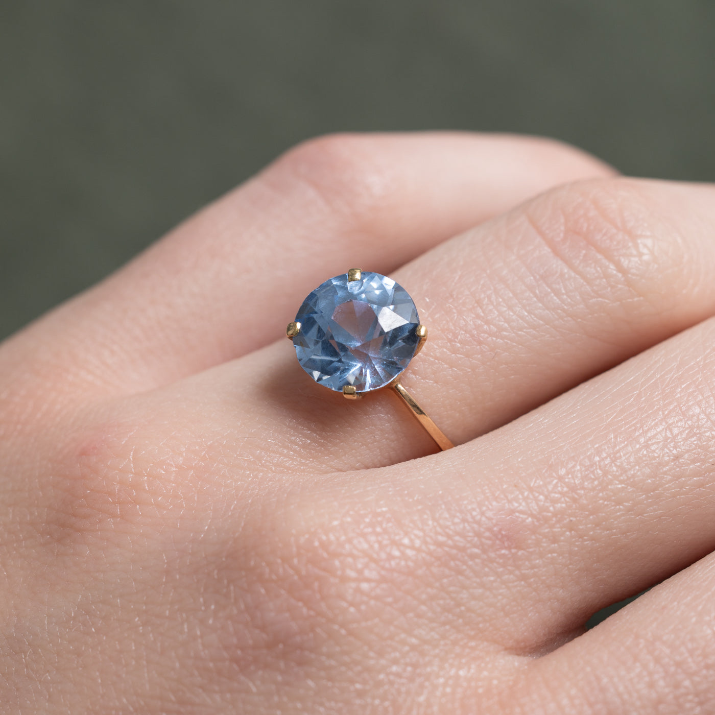 Bague solitaire en spinelle synthétique | Taille 4.0