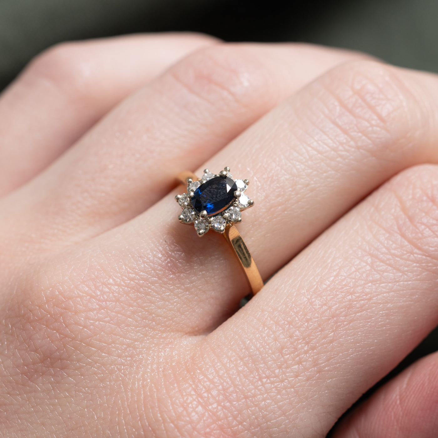 Oval Cut Sapphire & Diamond Petal Ring | SZ 6.25