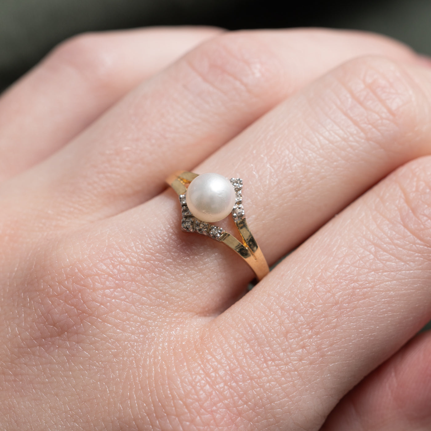 Pearl & Diamond Tapered Ring | 0.05ctw | SZ 7.25