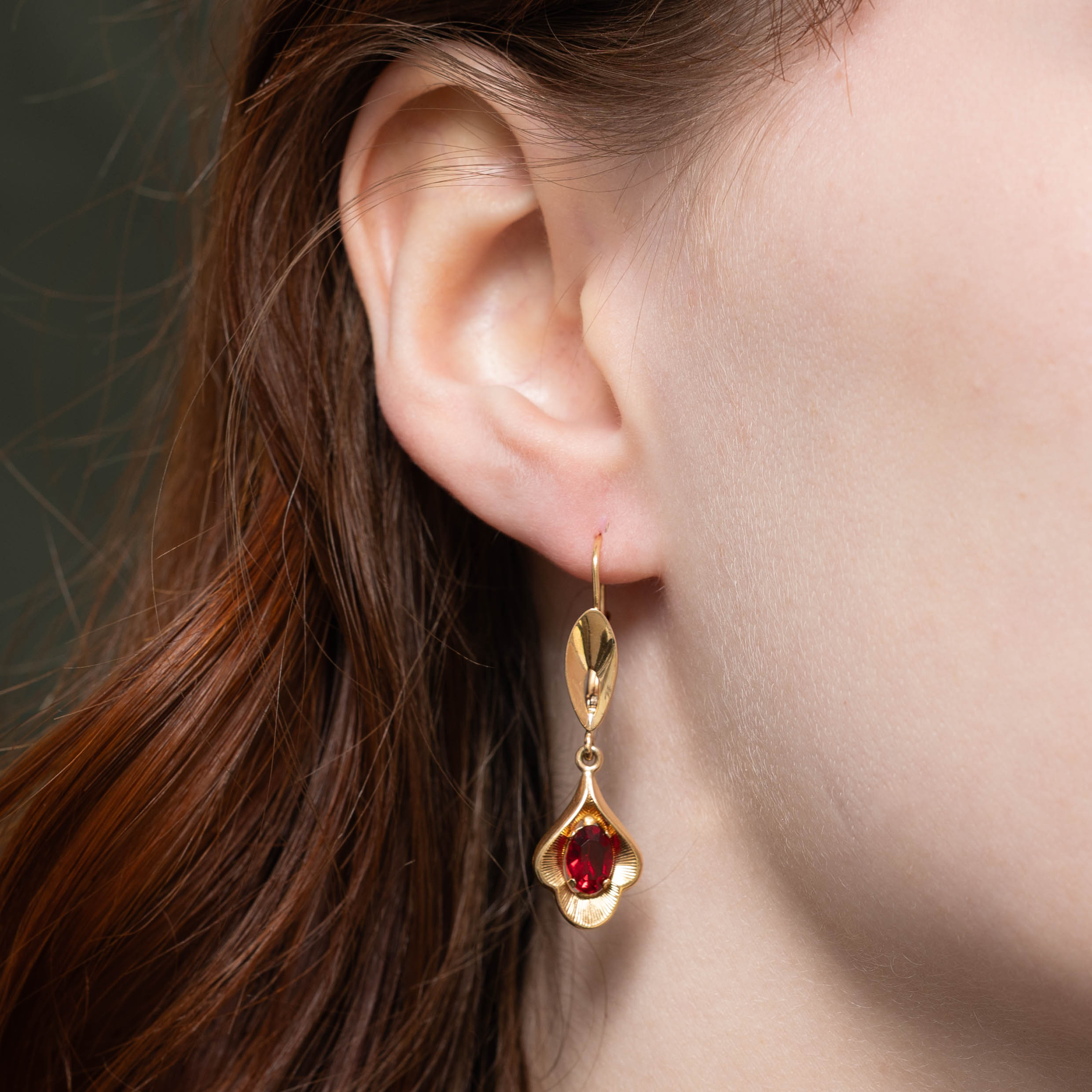 18k Red Glass Floral Drop Earrings | 1.30ctw